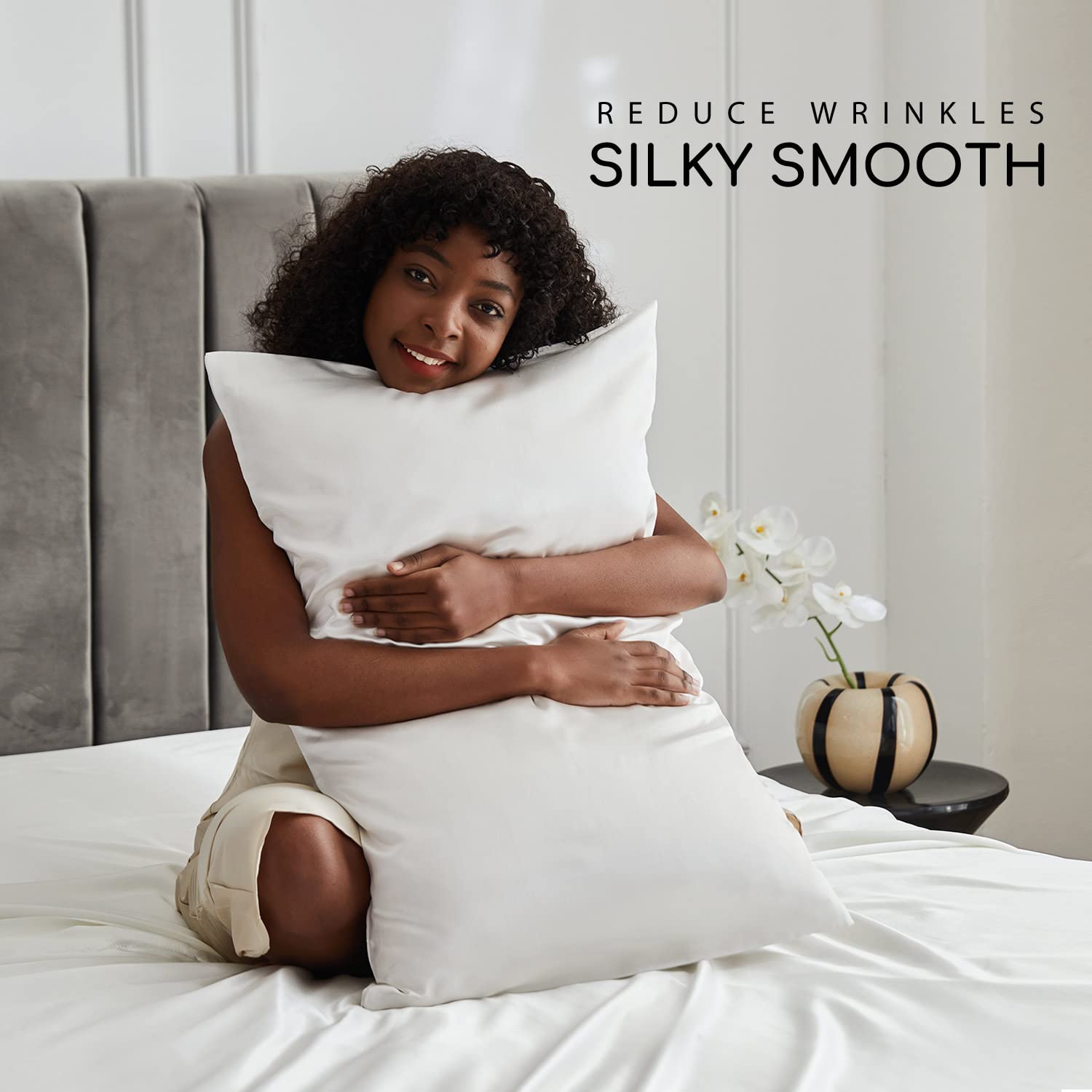 Luxury Satin Bed Sheets Set - King Size 4-Piece Silky Soft Bedding with 15