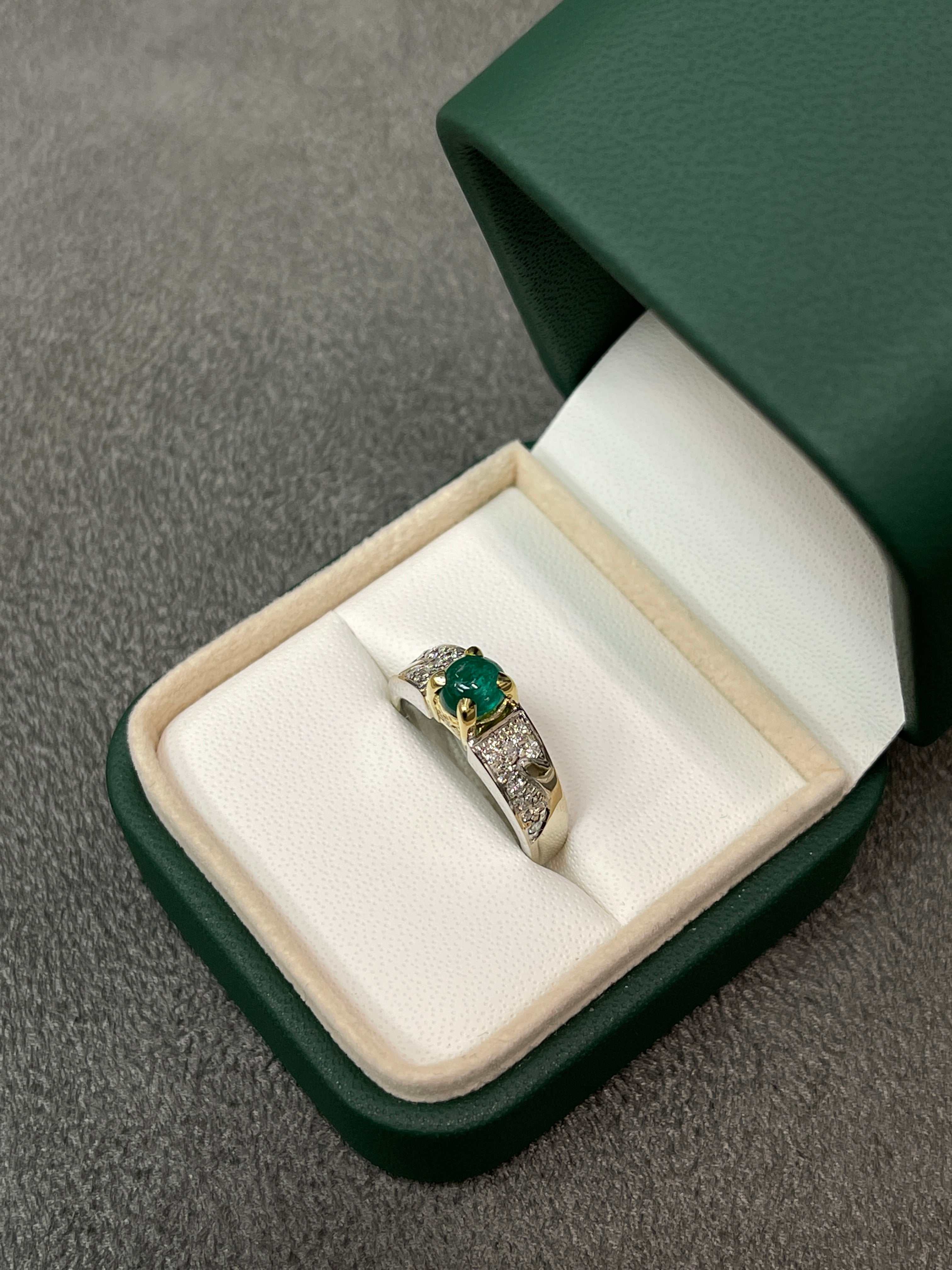 0.90tcw Oval Natural Emerald Cabochon & Diamond Brilliant Round Statement Ring in 18K Gold - Elegant Jewelry for Weddings, Parties & Special Occasions