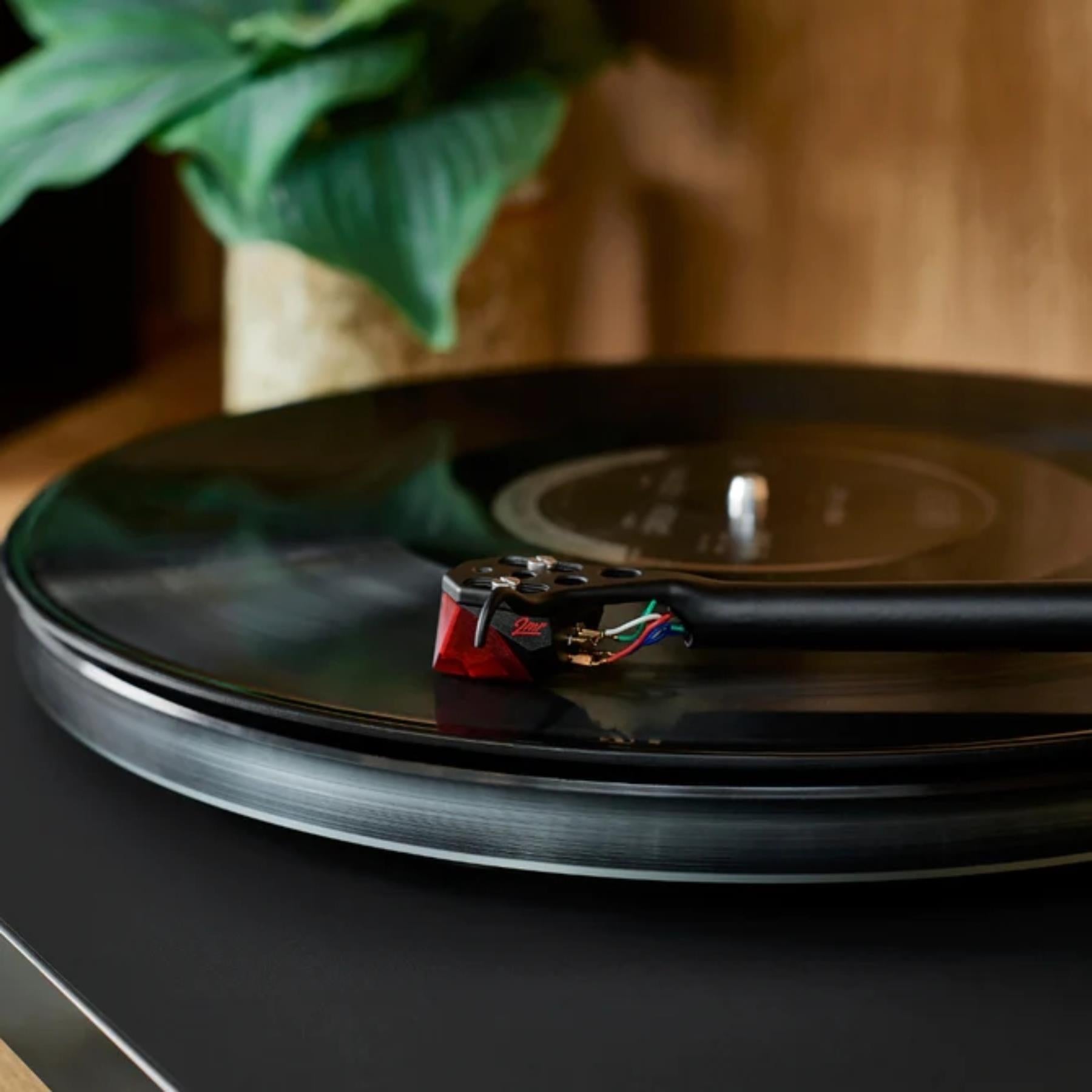 Ortofon 2MR Red Moving Magnet Phono Cartridge - High Performance Stylus for Low Profile Turntables - Perfect for Vinyl Record Playback & Hi-Fi Audio Systems