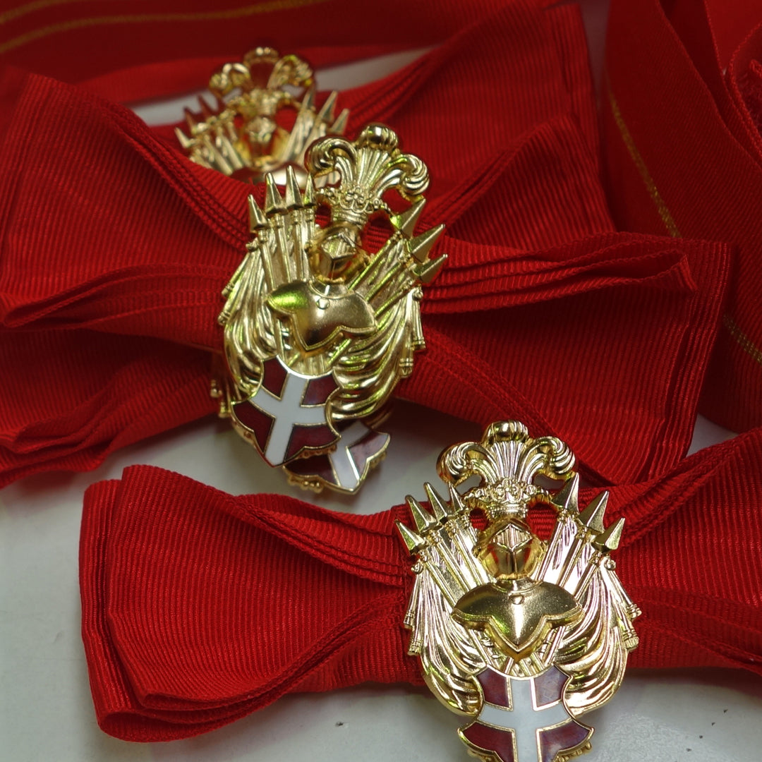 Order of St John of Jerusalem Bow and Jewel - Vintage Knight Cross Pendant Necklace for Collectors & History Enthusiasts | Perfect for Medieval Reenactments, Gift Giving & Religious Ceremonies