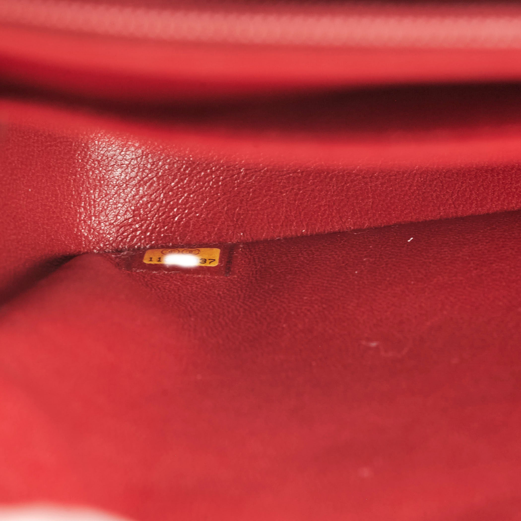 Chanel Classic Single Flap Jumbo Bag in Red Caviar Leather - Series 11 - Perfect for Luxury Fashion & Special Occasions