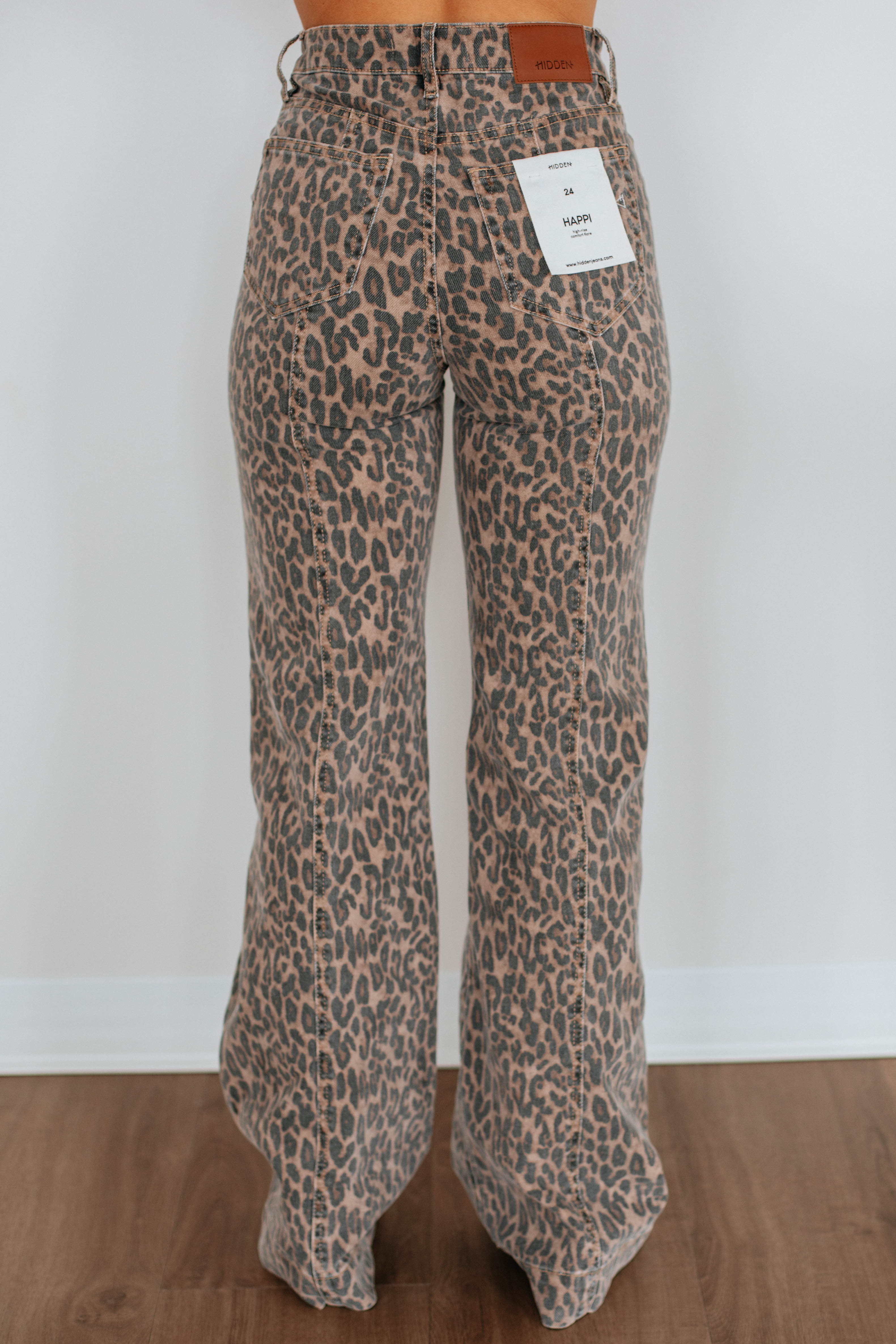 Stylish Happi Hidden Jeans with Cheetah Print - Trendy Women's High Waisted Stretch Denim Pants for Casual Wear & Night Out