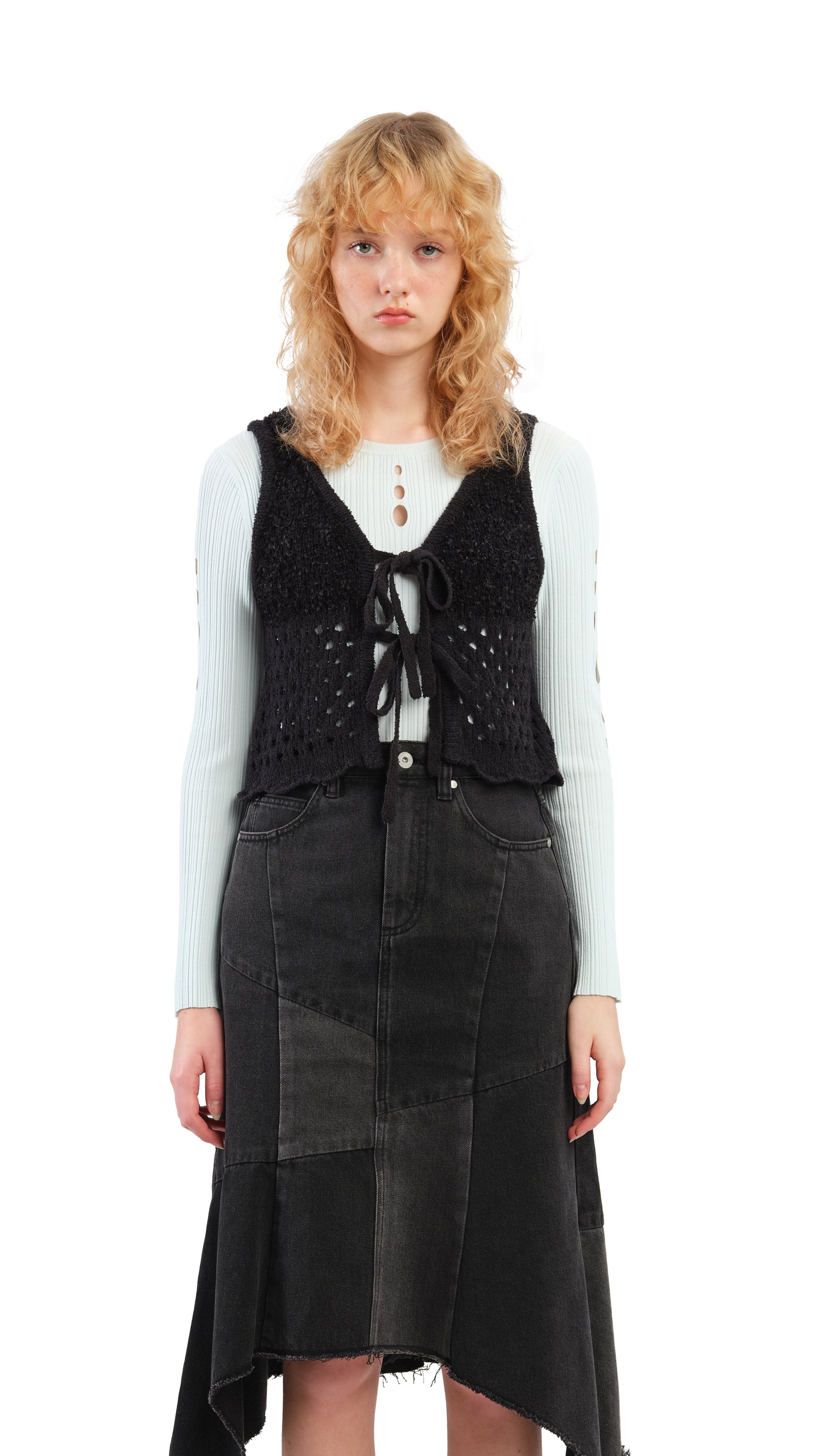 Stylish Women's Knit Vest - Soft & Comfortable Winter Layering Piece for Casual Outfits & Office Wear
