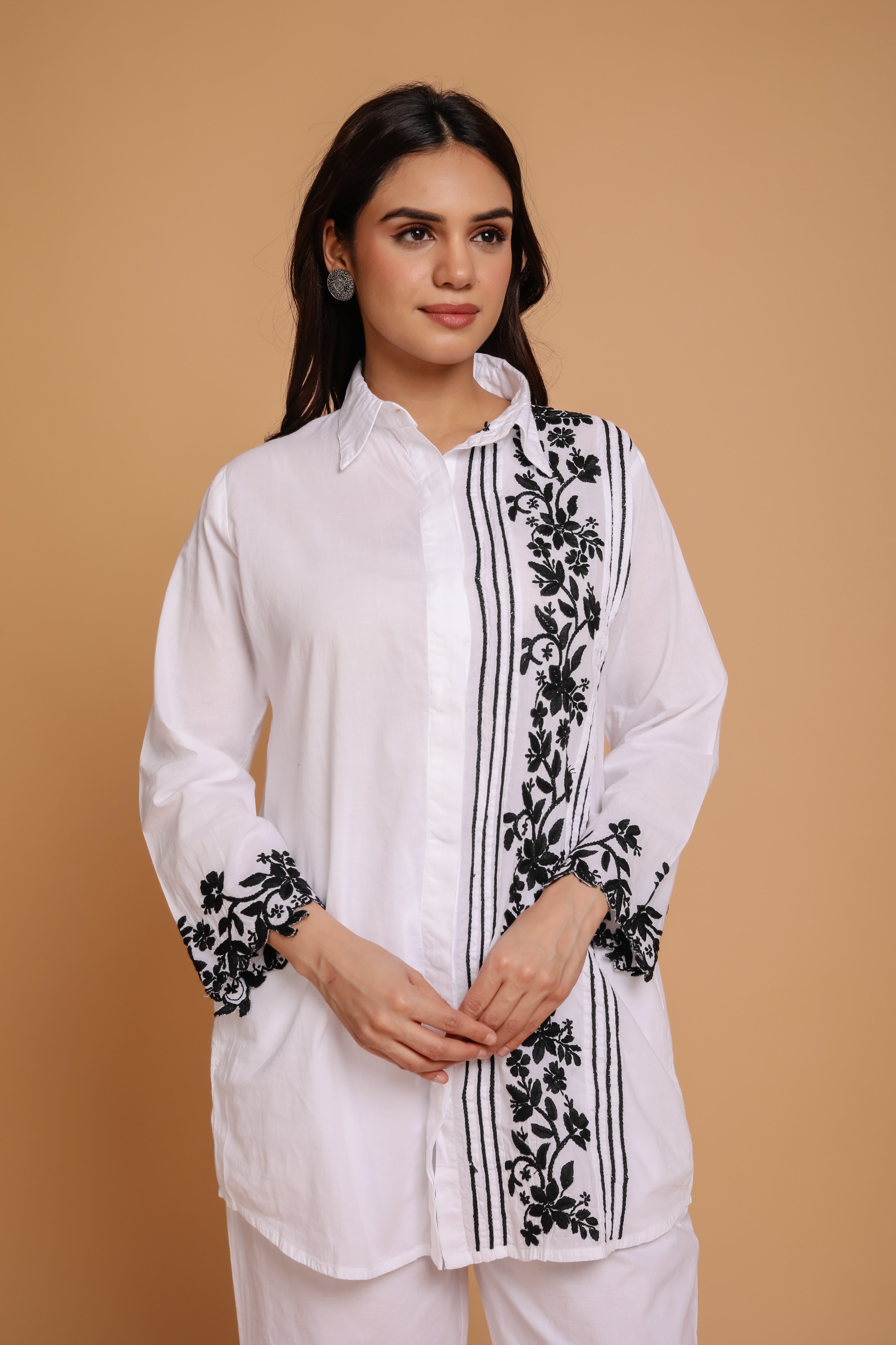 Elegant Saba Chikankari Cotton Cambric Co-Ord Set - White & Black Ethnic Outfit for Women | Perfect for Festivals, Weddings & Special Occasions