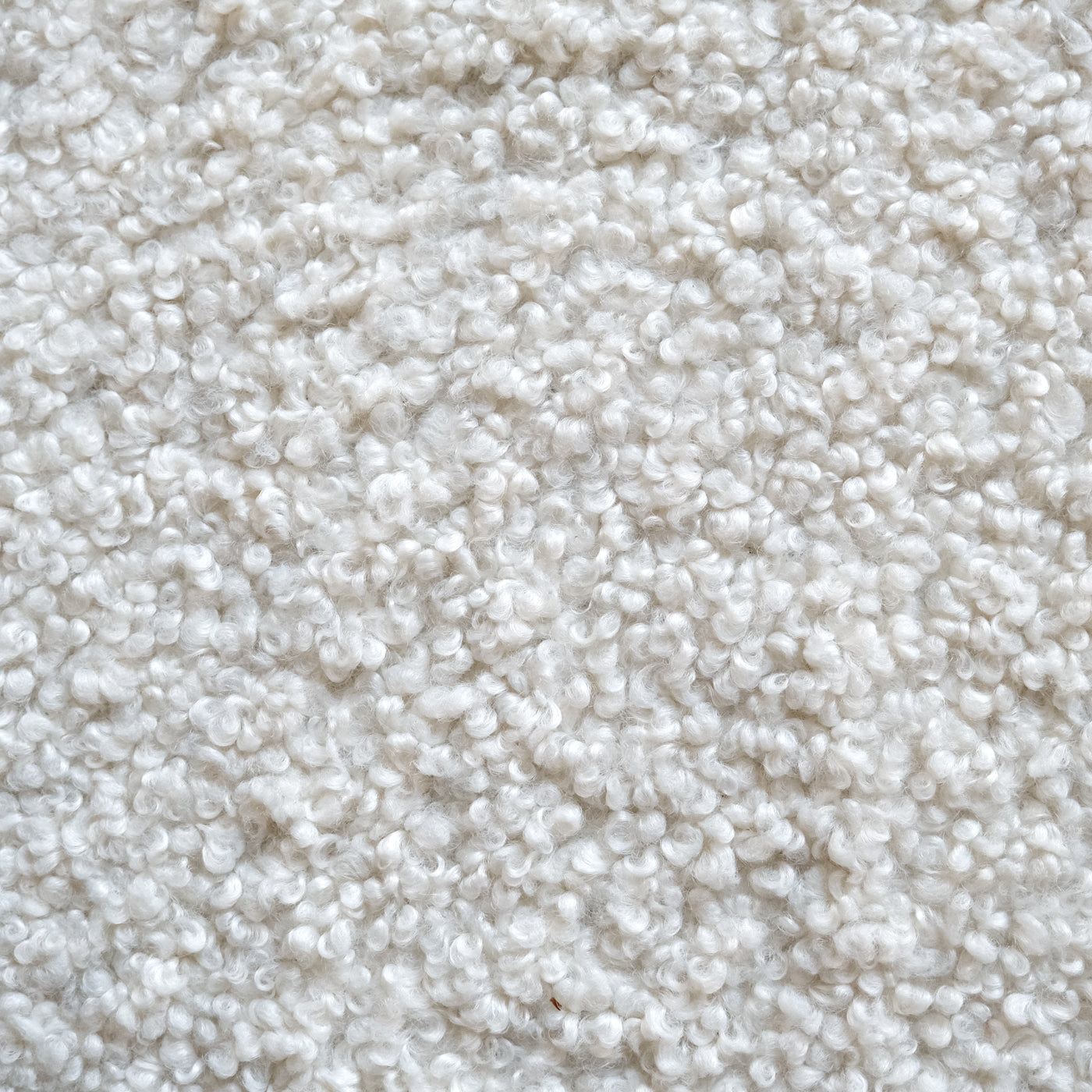 Natural Pecore Wool - Soft & Warm for Knitting, Blankets & Winter Clothing | Eco-Friendly & Hypoallergenic Fiber for Handmade Crafts & Cozy Home Decor