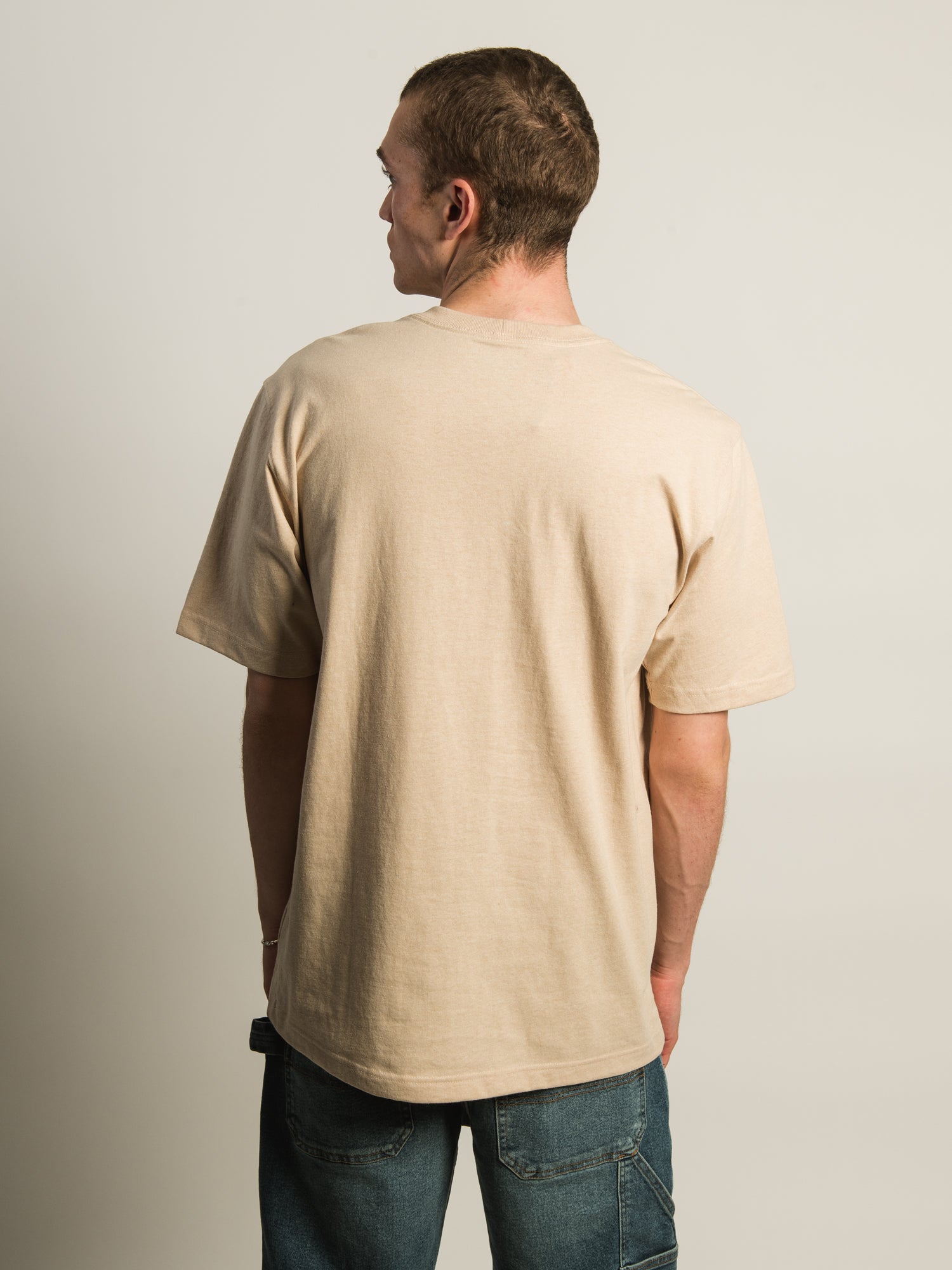Carhartt Heavyweight Short Sleeve Logo Graphic T-Shirt for Men - Durable Workwear & Casual Style - Perfect for Construction, Outdoor Activities and Everyday Wear