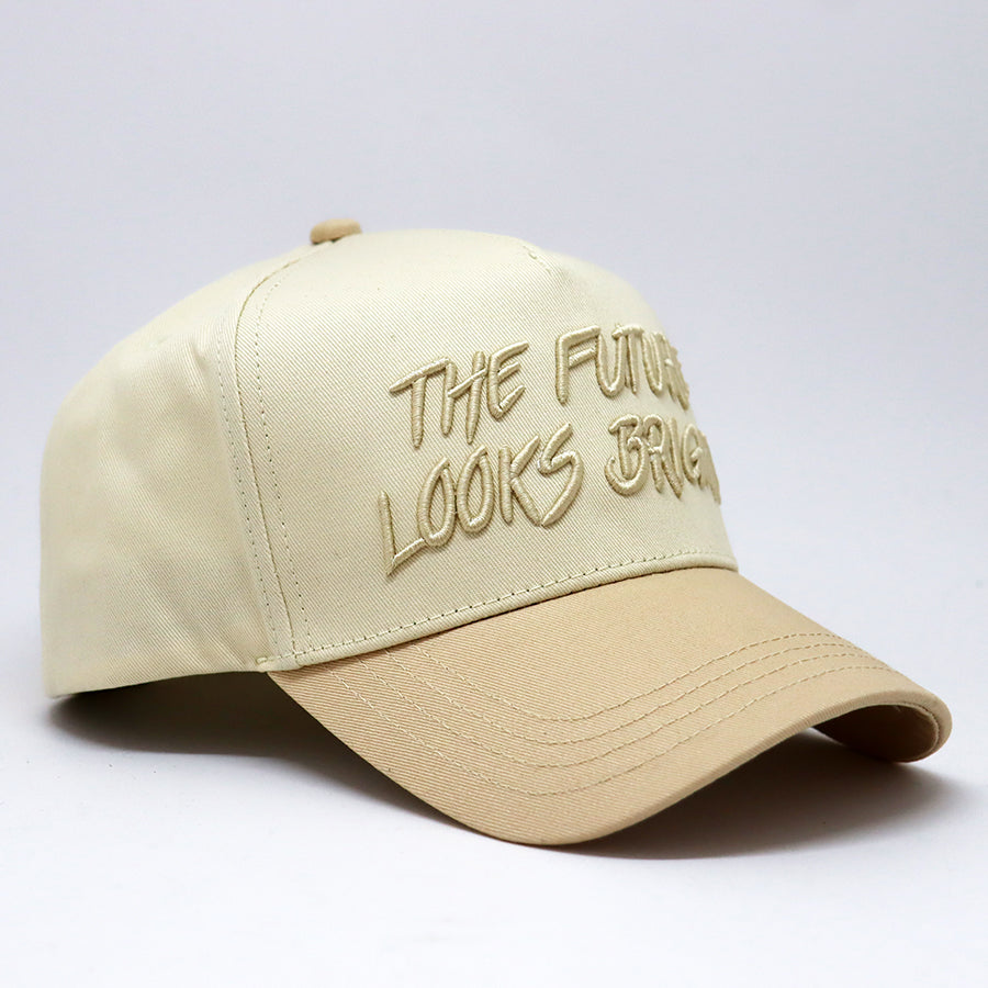 Stylish Beige Snapback Hat for Men & Women - Trendy Adjustable Baseball Cap for Outdoor Sports & Casual Wear