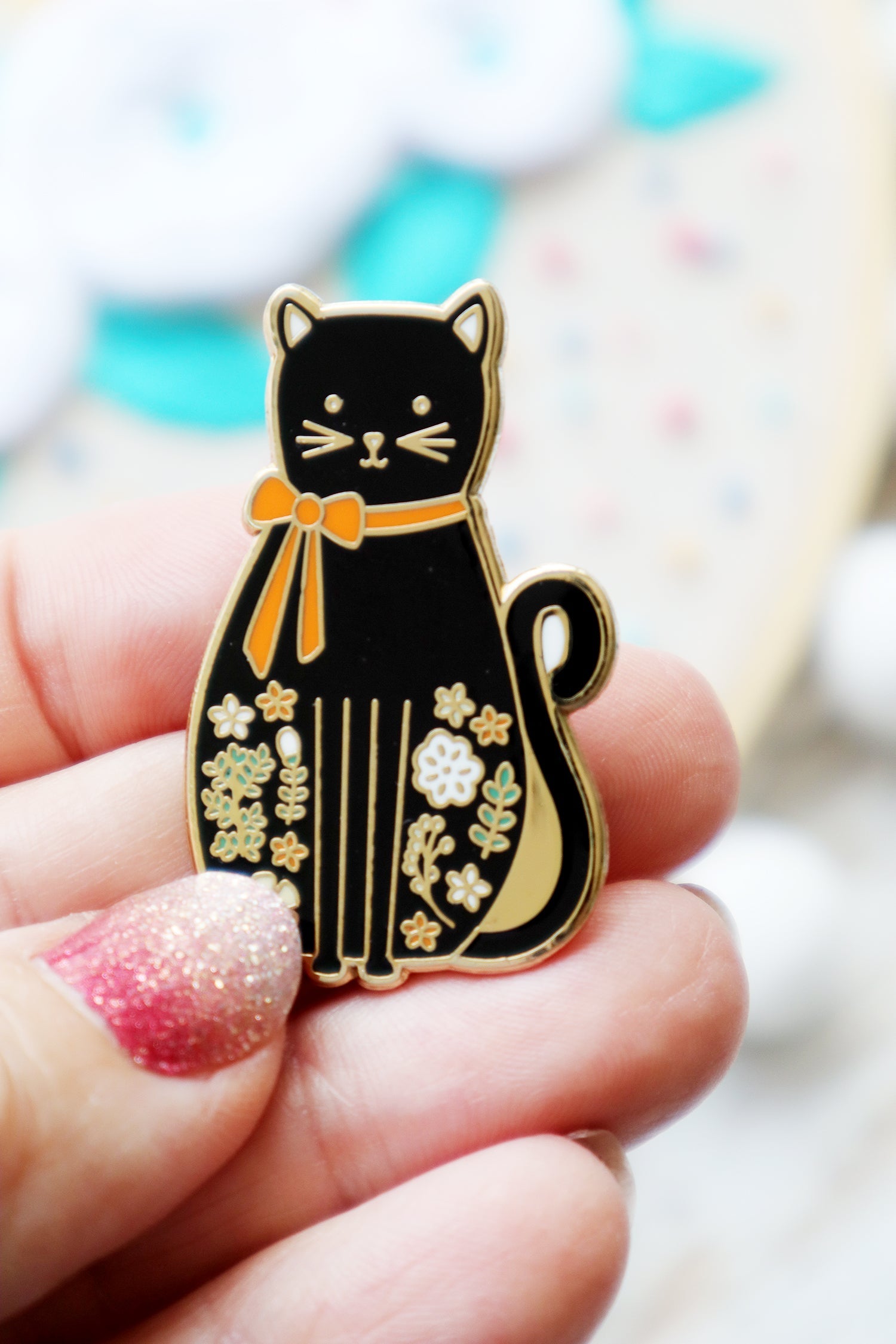 Black Cat Needle Minder for Embroidery - Cute Magnetic Pin Holder for Sewing, Cross Stitch & Crafting - Perfect Gift for Cat Lovers & DIY Enthusiasts