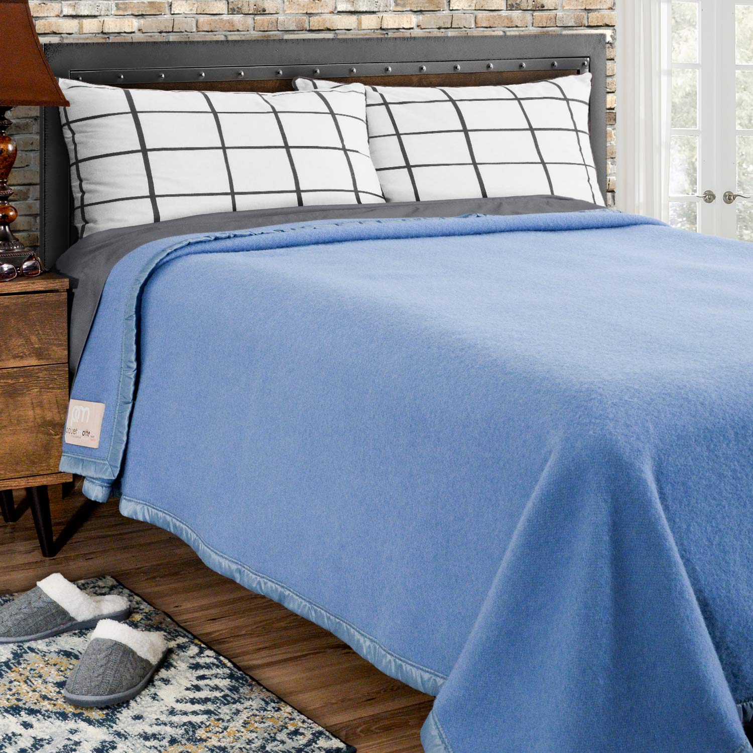 Poyet Motte Rivoli 100% Virgin Wool Blanket - 400GSM Medium/Heavy Weight, Machine Washable, Twin Size Blue - Perfect for Cozy Bedding, Sofa Throws & Winter Warmth
