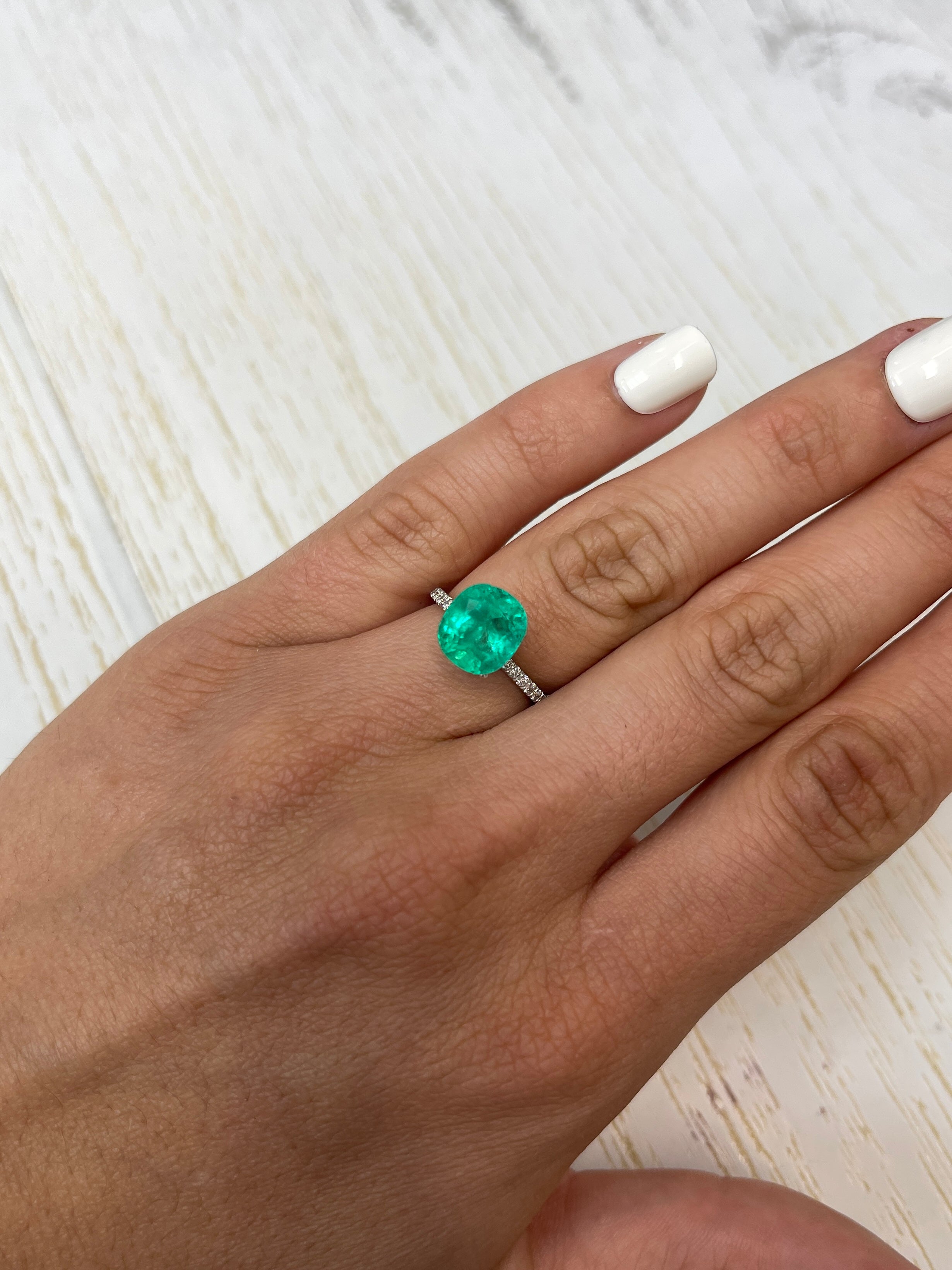 3.98 Carat 10x9mm Medium Green Natural Loose Colombian Emerald Cushion Cut Gemstone for Jewelry Making, Engagement Rings & Luxury Gifts