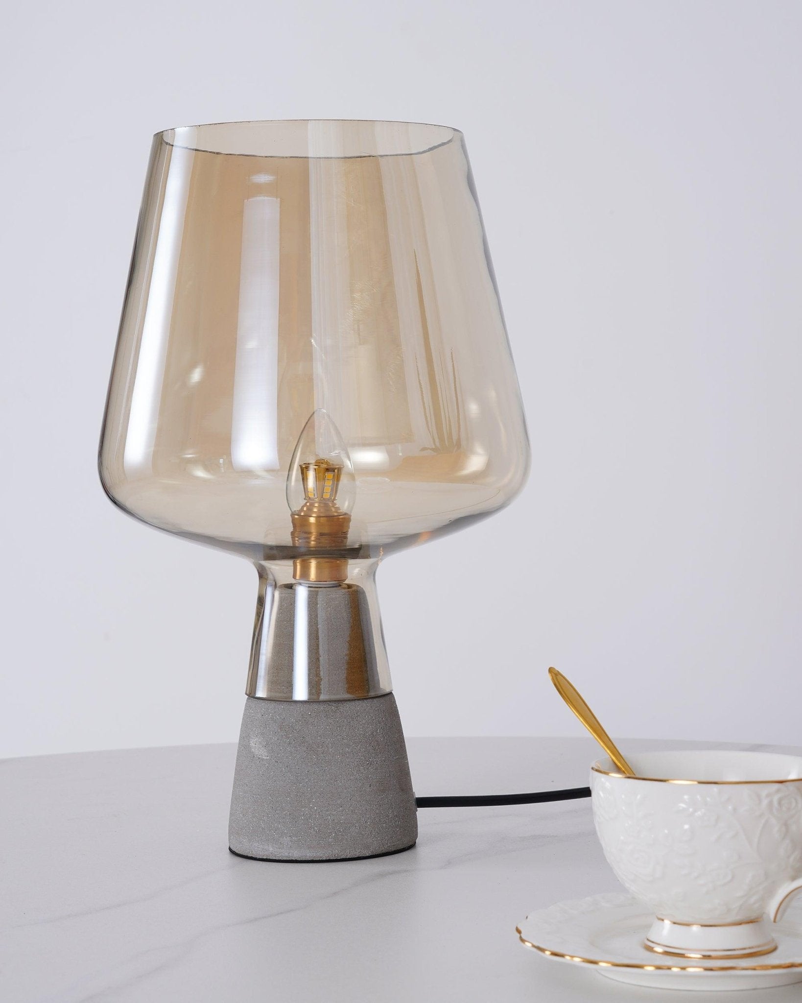 Leimu Modern LED Table Lamp with USB Charging Port - Perfect for Bedroom, Living Room, and Office Reading Light