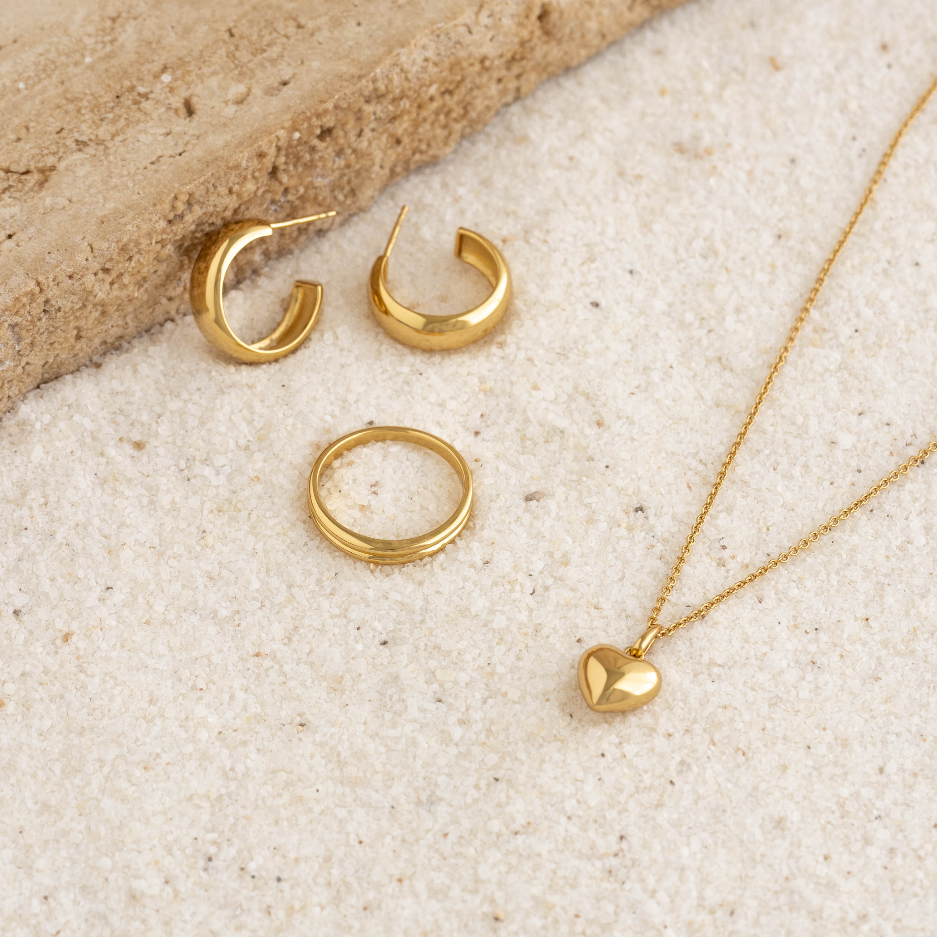 Ebba Small Bold Hoop Earrings for Women - Trendy Gold/Silver Chunky Hoops - Perfect for Everyday Wear, Parties & Gifts
