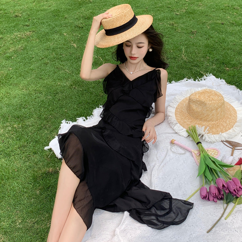 Elegant Black Long Summer Dress with Spaghetti Straps - Perfect for Evening Parties, Beach Vacations & Casual Outings
