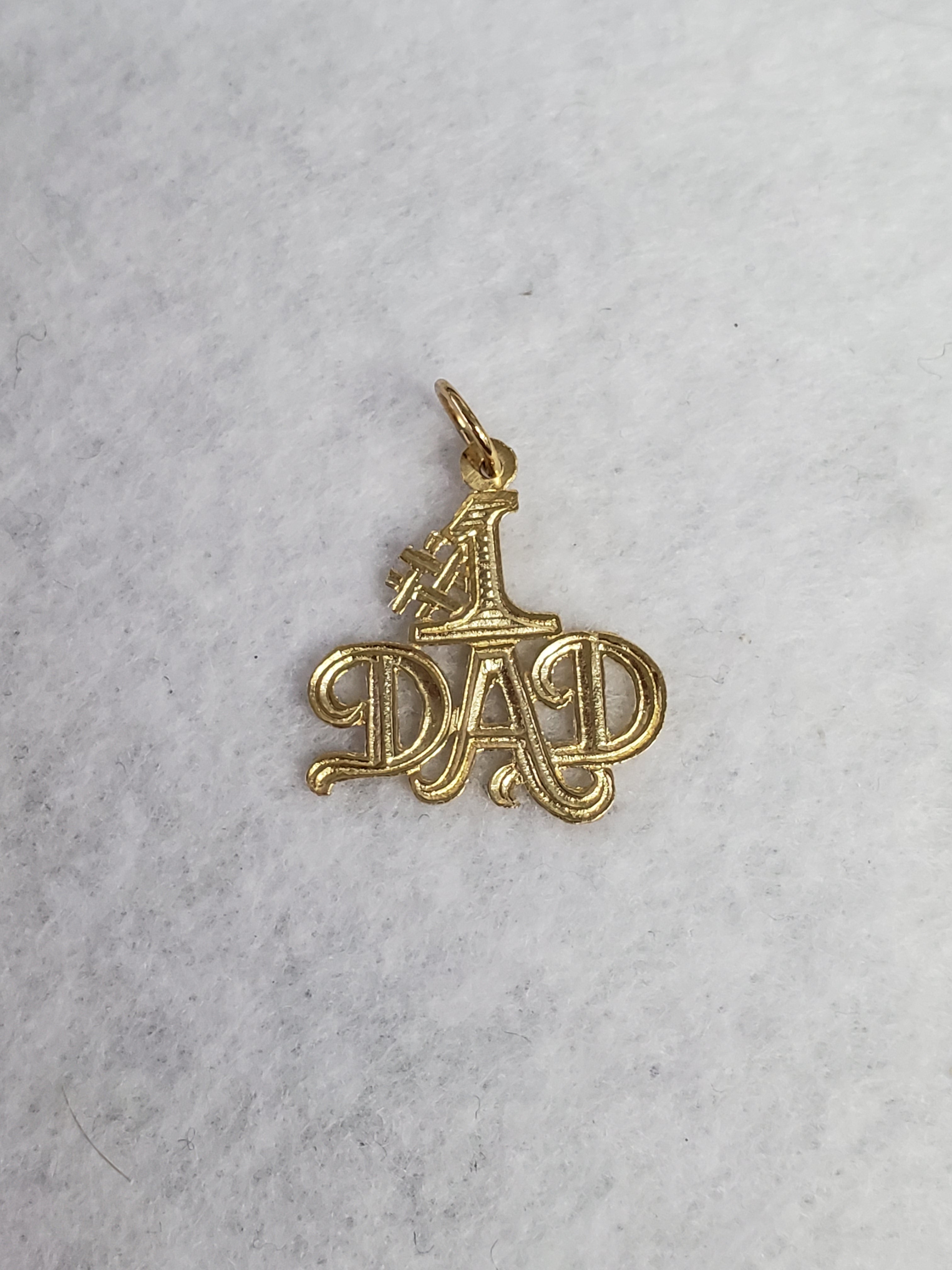 #1 Best Dad Charm Necklace - Personalized Gift for Father's Day, Birthday & Anniversary - Perfect for Dads, Grandpas & Husbands | Great for Everyday Wear & Special Occasions