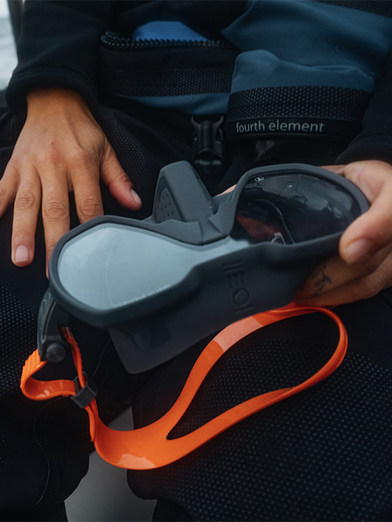 Fourth Element Seeker Mask - Premium Dive Snorkeling Mask for Scuba & Freediving - Comfortable & Anti-Fog Design for Underwater Adventures