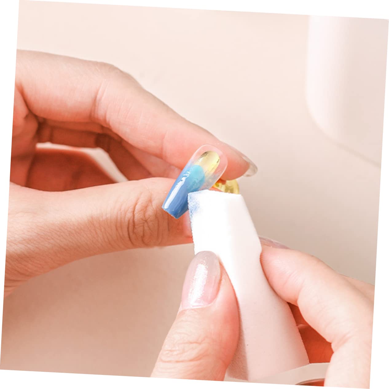 KOMBIUDA 20pcs Soft Nail Sponges for Gradient & Ombre Nails - DIY Manicure Sponge Set, Makeup & Cosmetic Blending Tool - Perfect for Nail Art, Salon Use & At-Home Manicures