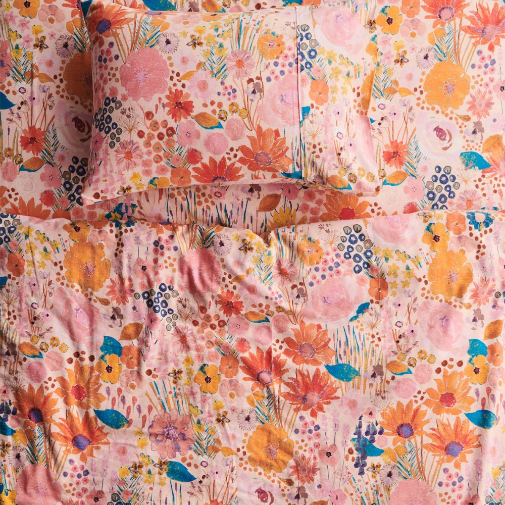 Field of Dreams Pink Flannel Flat Sheet - Soft & Cozy Bedding for Winter - Perfect for Cold Nights & Cozy Bedrooms