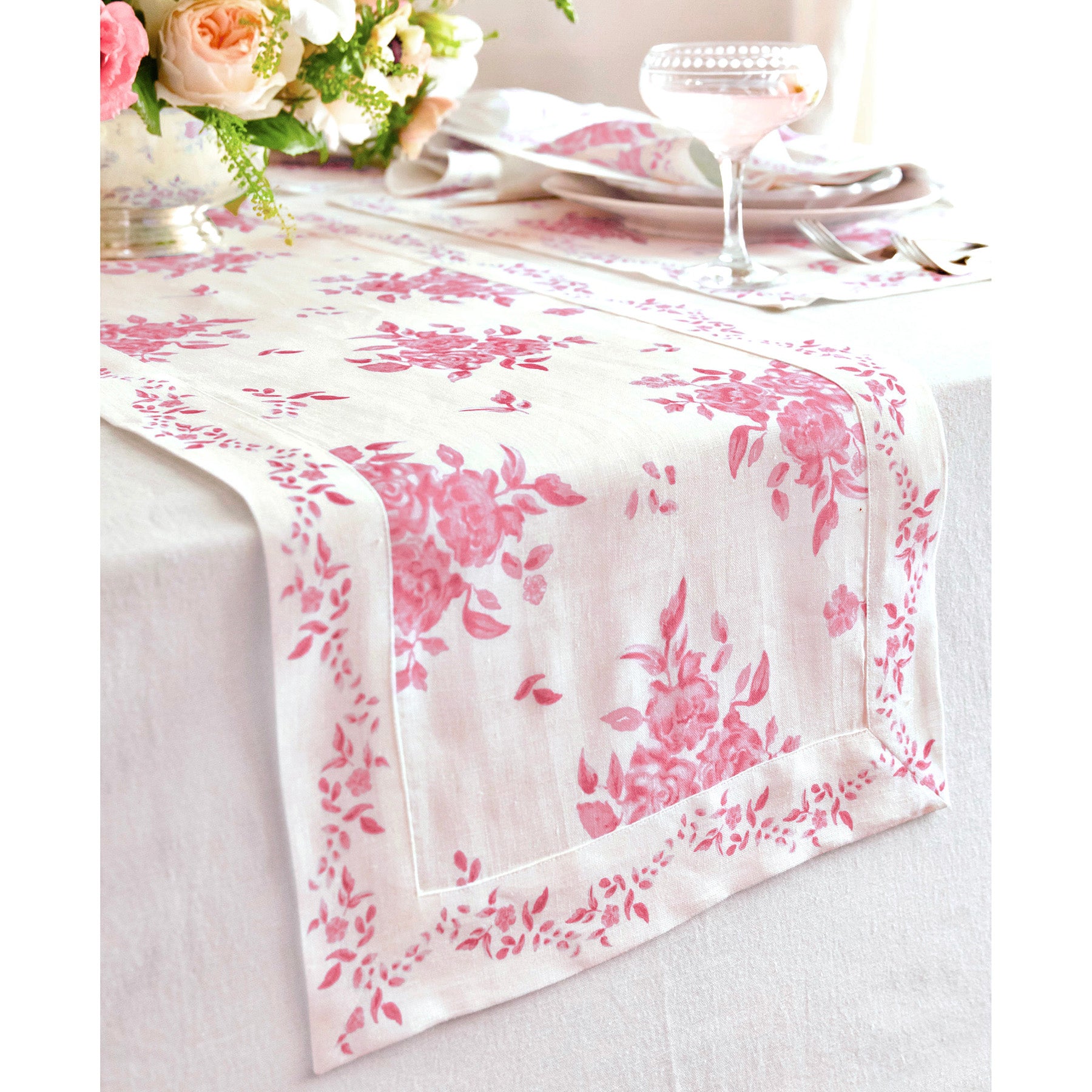 Jolie Fleur Table Runner - Elegant Floral Design for Dining Table Decor, Wedding, Party & Home Decor