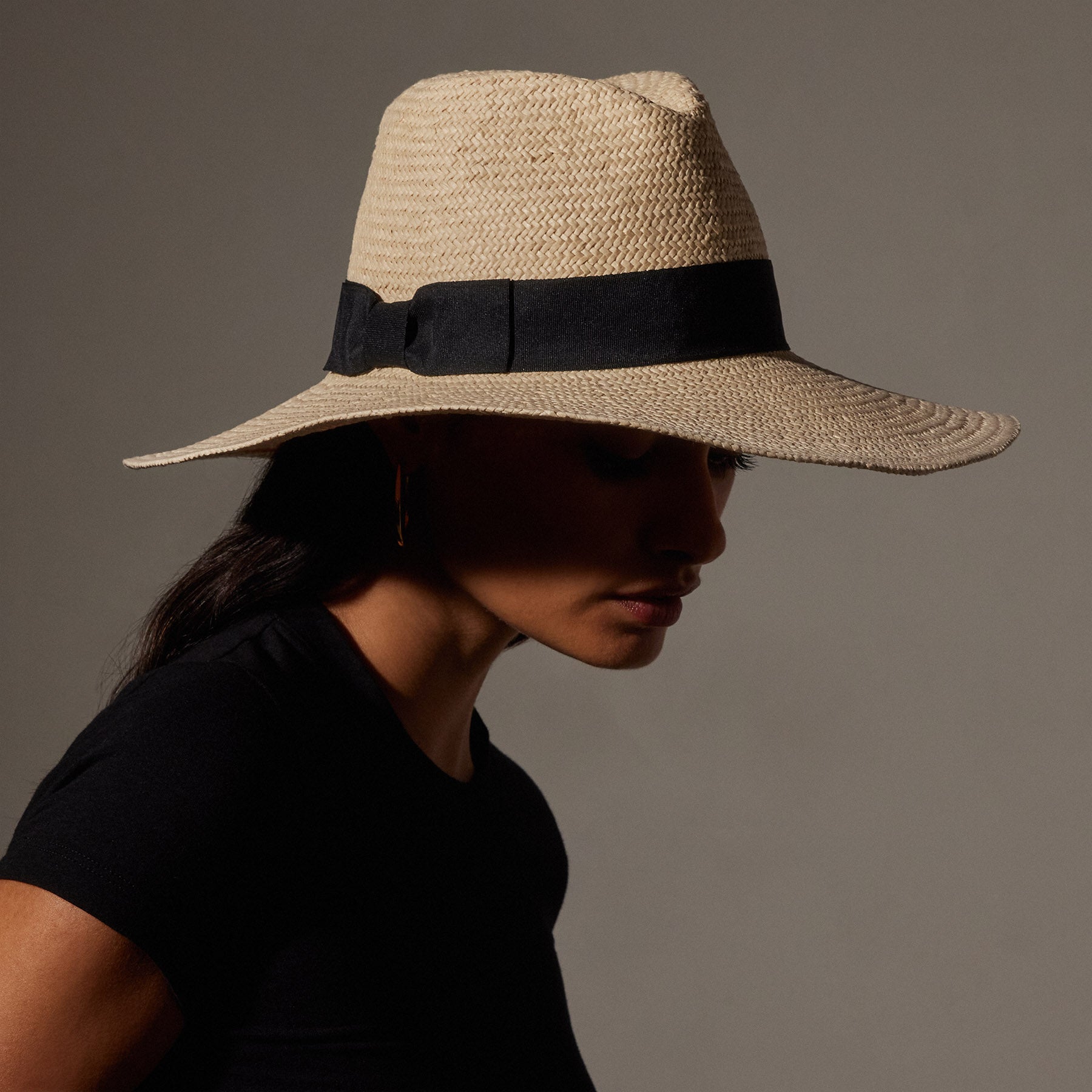 Stylish Harbor Straw Hat - Natural & Black Colors - Perfect for Beach, Summer Outfits & Outdoor Adventures