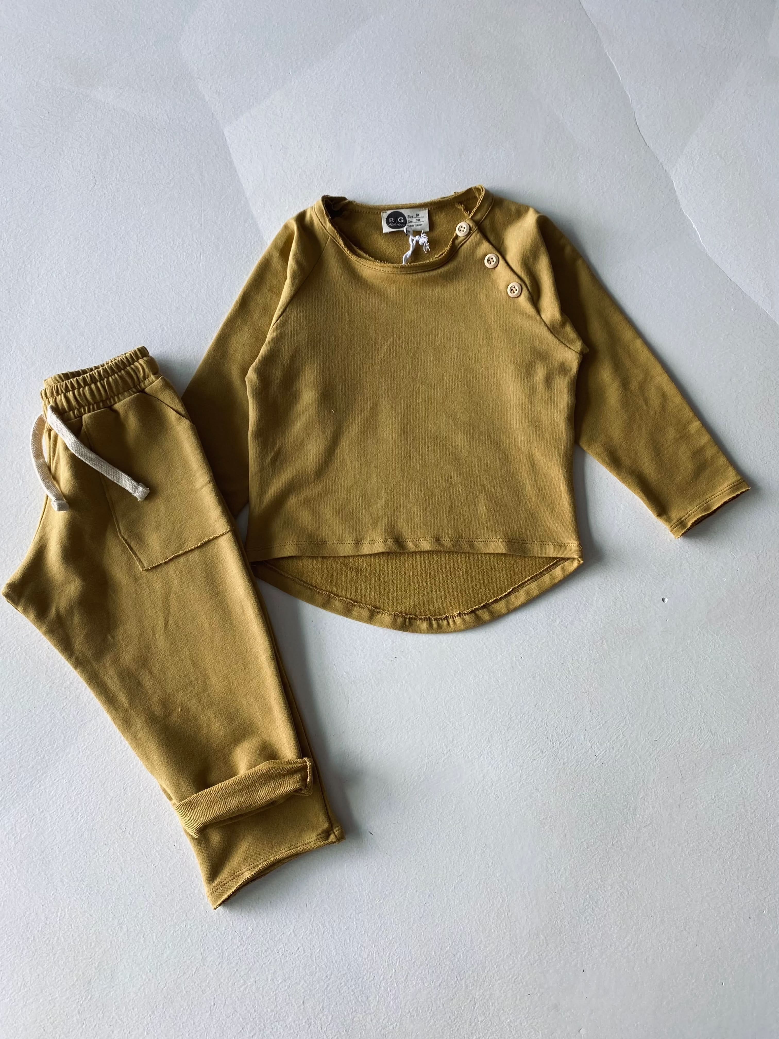 Kids' Button-Detail Jogger Set - Comfortable & Stylish Activewear for Playdates, School & Outdoor Activities