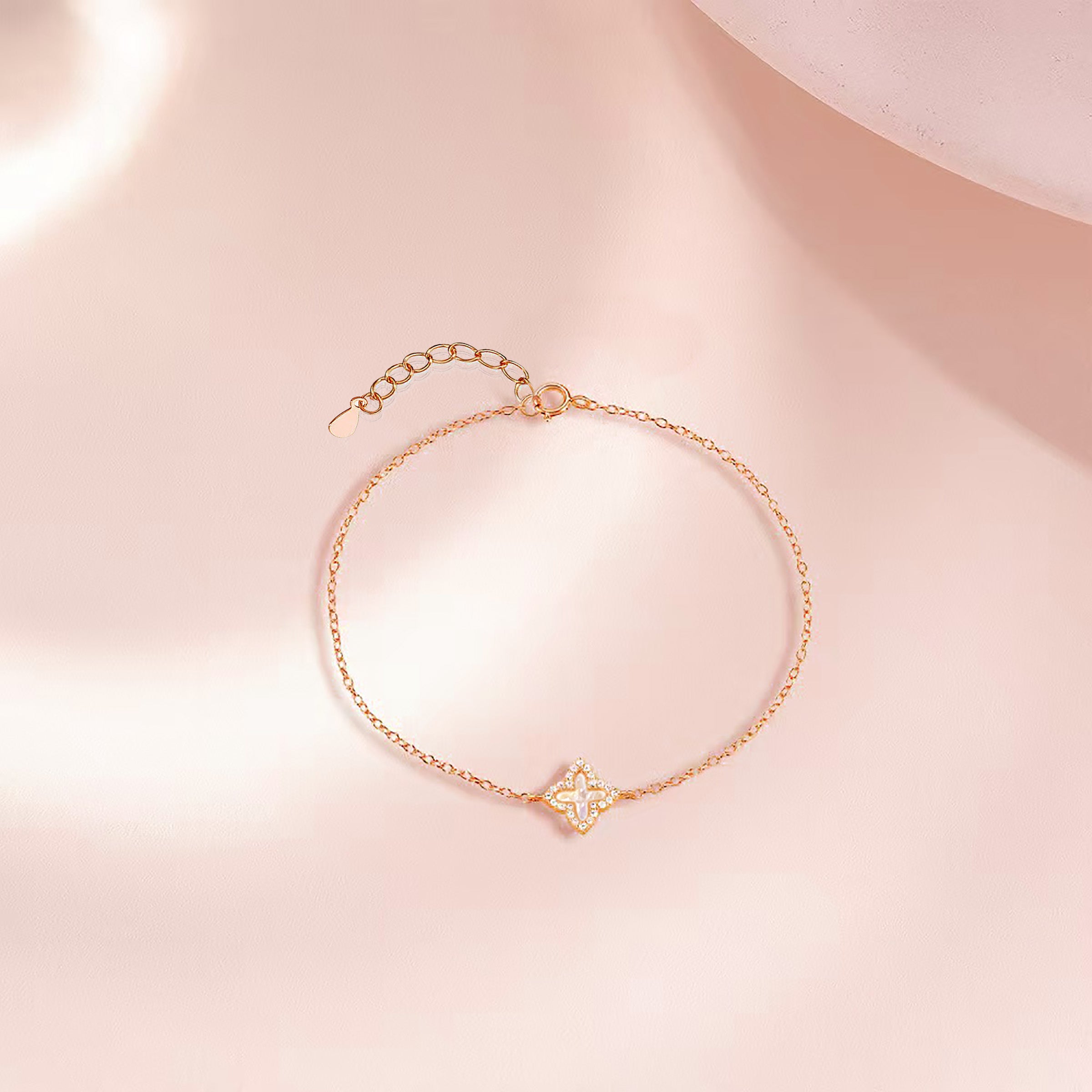 Lucky Blossom Memorial Ashes Bracelet - Elegant Keepsake Jewelry for Cremation Ashes - Perfect for Remembrance, Sympathy Gifts & Memorial Services