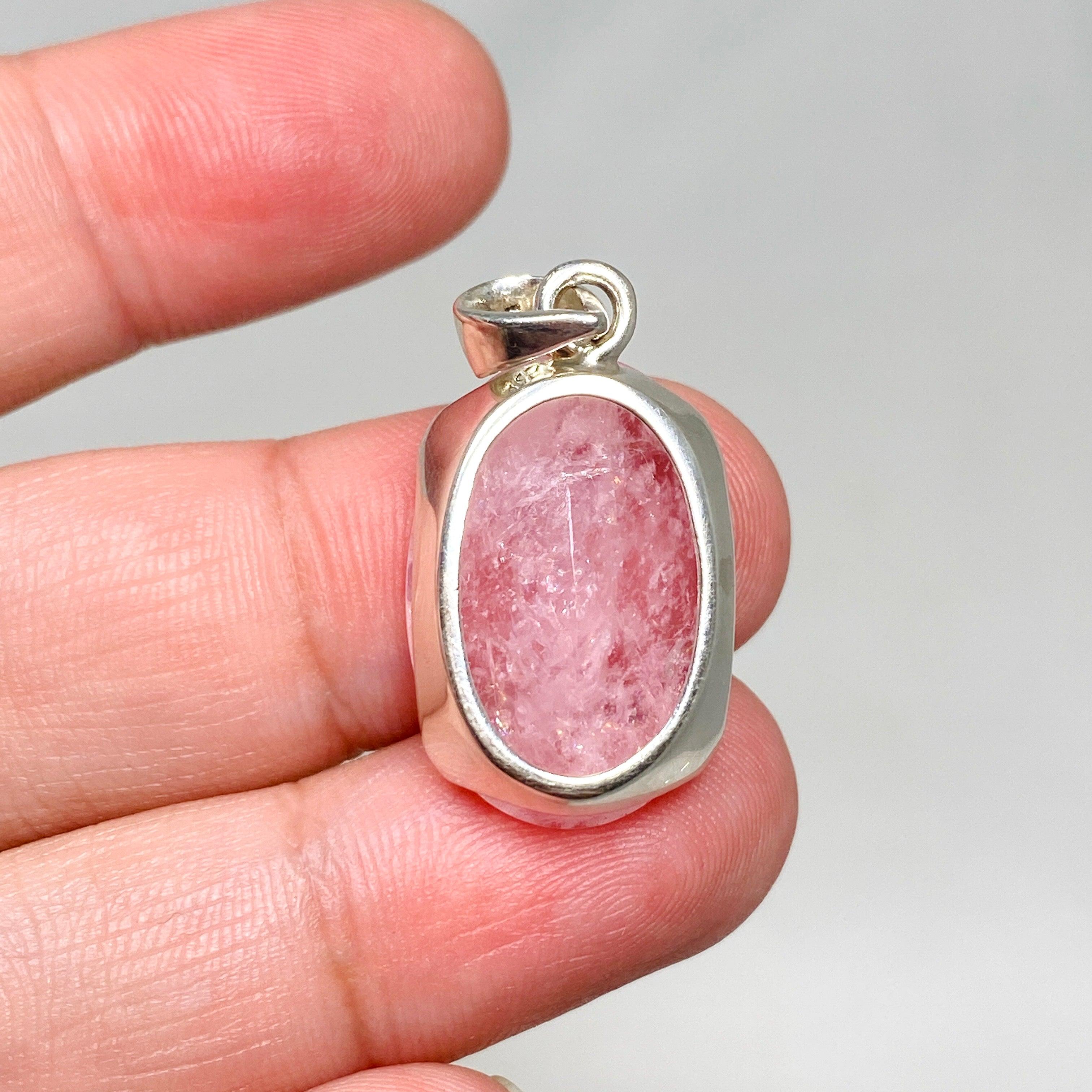 Morganite Faceted Oval Pendant Necklace PPGJ685 - Elegant Jewelry Gift for Women, Perfect for Weddings, Anniversaries & Special Occasions