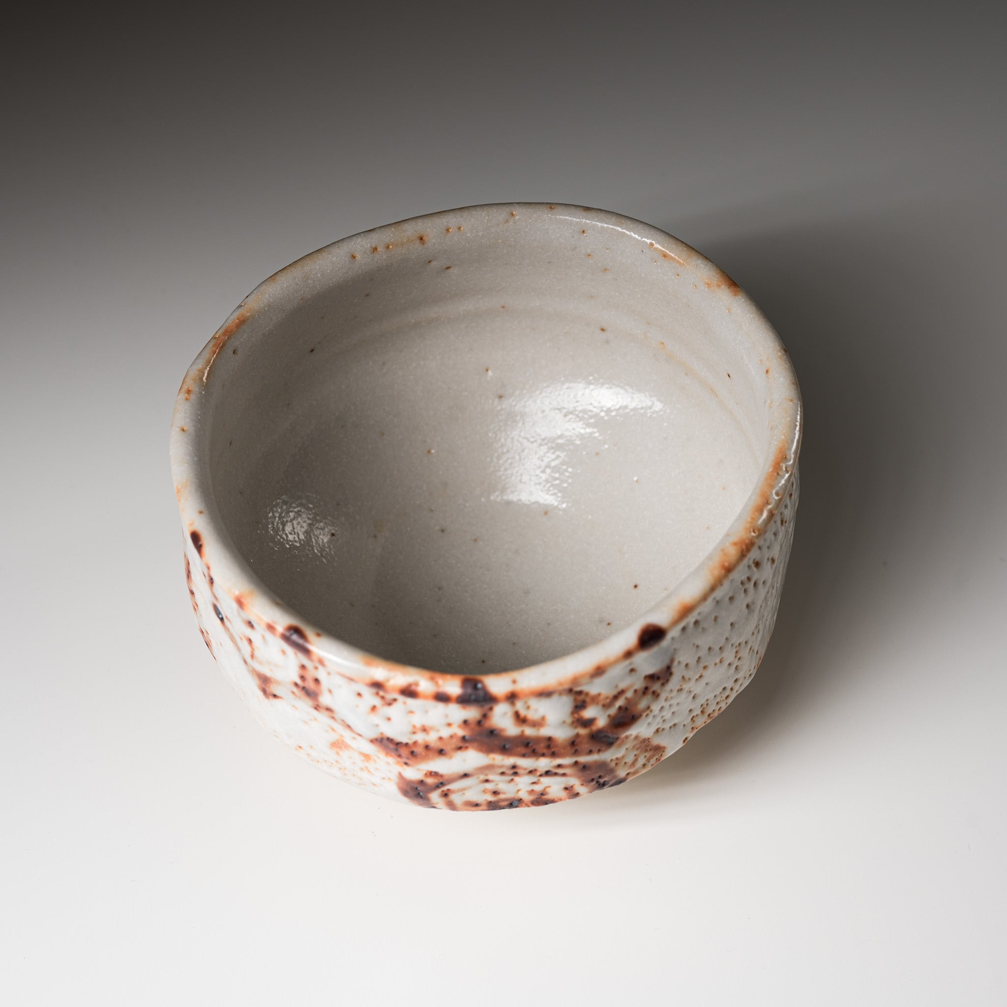 Premium Matcha Bowl - Shino Kikko Glazed Ceramic Tea Cup for Japanese Tea Ceremony | Handcrafted Traditional Japanese Tea Set for Matcha Lovers | Perfect for Zen Meditation, Home Decor & Gift Giving