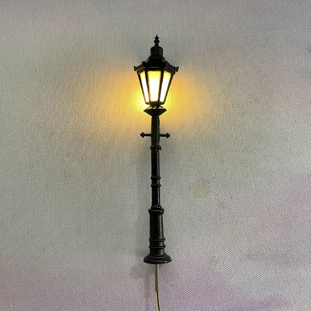10PCS 1:50 Scale LED Courtyard & Street Lamps for Model Railways - Miniature Landscape Lighting for Train Sets, Dioramas, and Outdoor Scenes