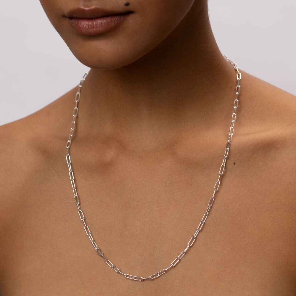 Stylish Silver Paperclip Chain Necklace for Women - Trendy Layering Jewelry for Everyday Wear & Gift Giving
