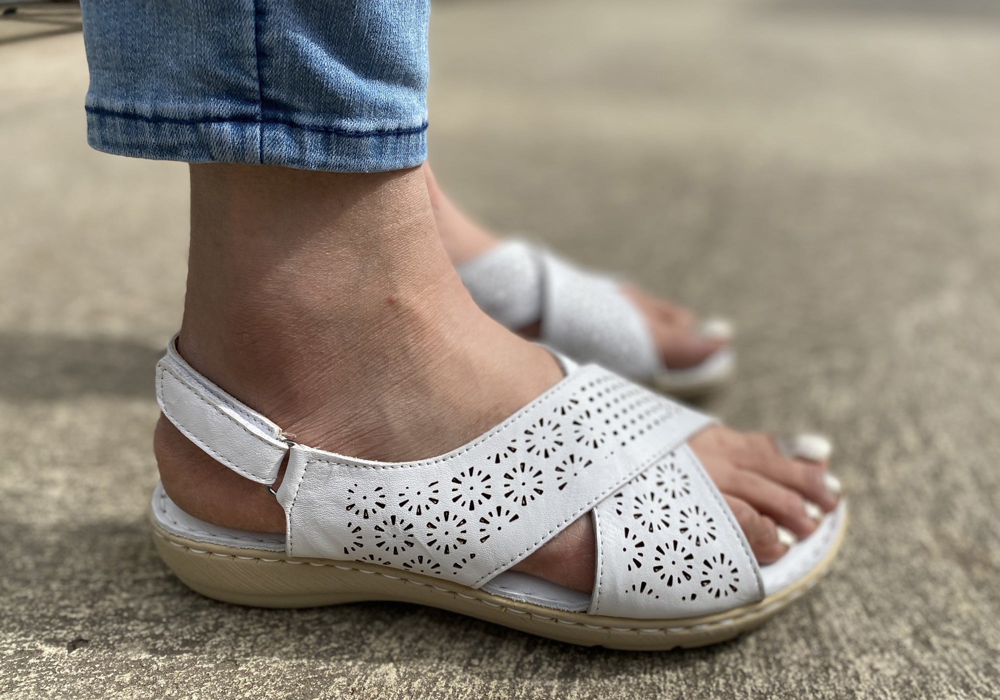Orizonte Audrey Women's European Leather Comfortable Cushioned Sandals - Stylish & Supportive Summer Walking Shoes for Beach, Travel & Casual Outings