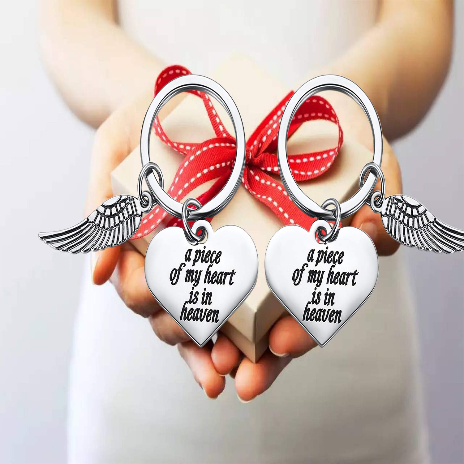 Heavenly Angel Wings Memorial Keychain - 2PCS Sympathy Gift for Loss, Miscarriage Comfort Keepsake for Mothers & Friends | Thoughtful Bereavement Gift for Grieving Loved Ones (Perfect for Funerals, Memorial Services & Healing Gifts)