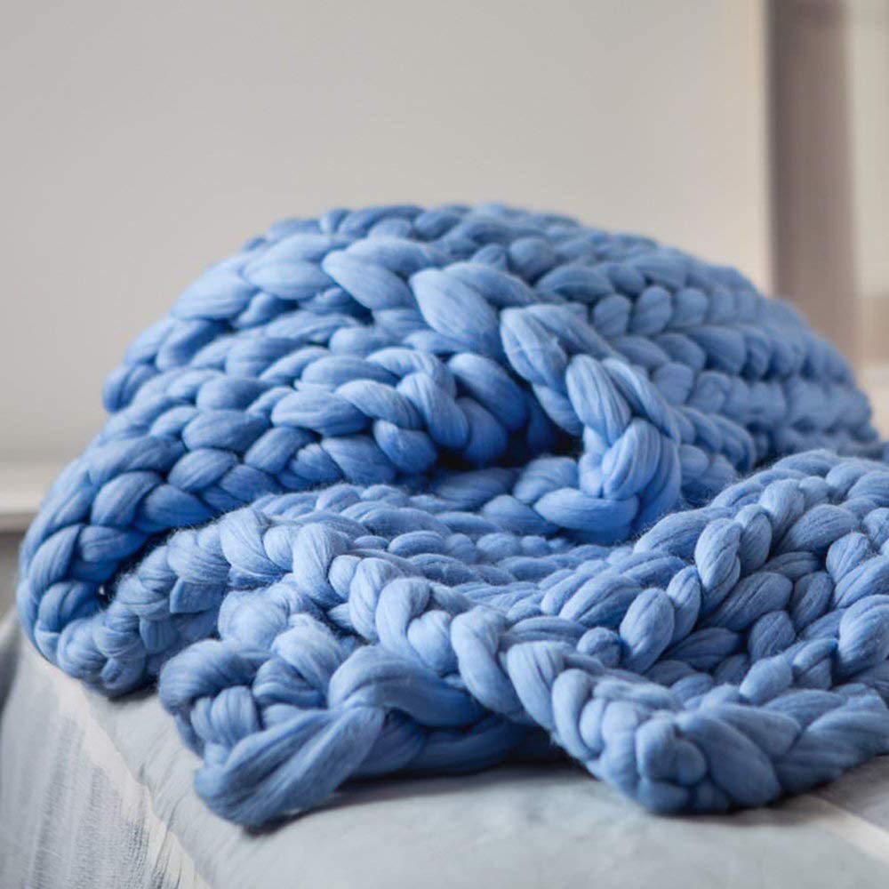 Chunky Knit Throw Blanket - Bulky Handwoven Cable Knit Blanket for Bed, Sofa & Yoga - Soft & Cozy Home Decor (80x80cm, White) - Perfect for Living Room, Bedroom & Outdoor Picnics