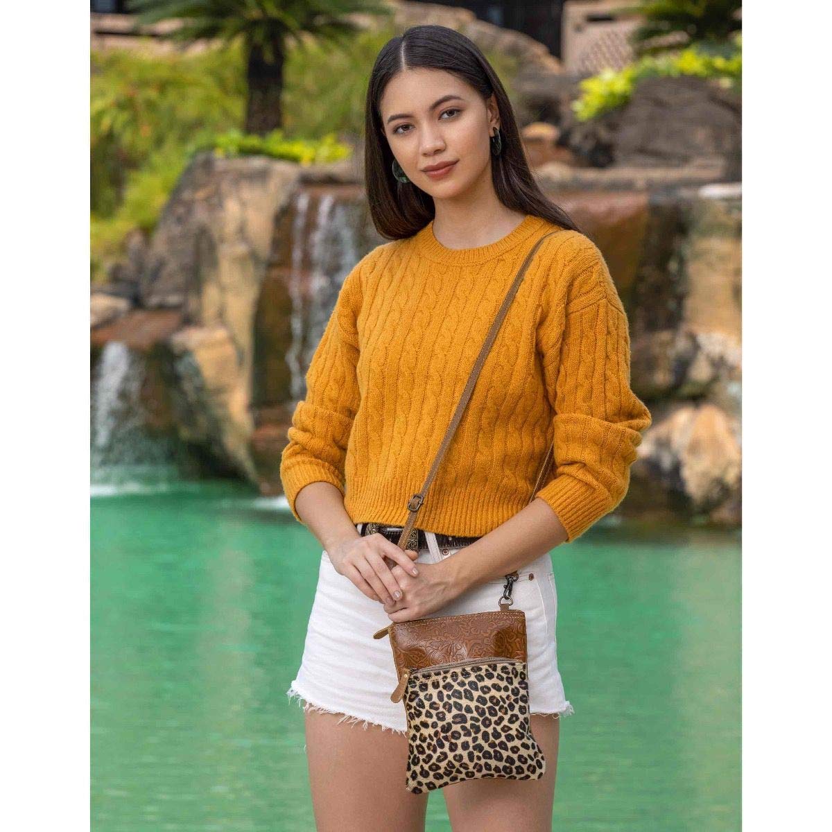 Myra Small Crossbody Bag - Stylish & Compact for Daily Use