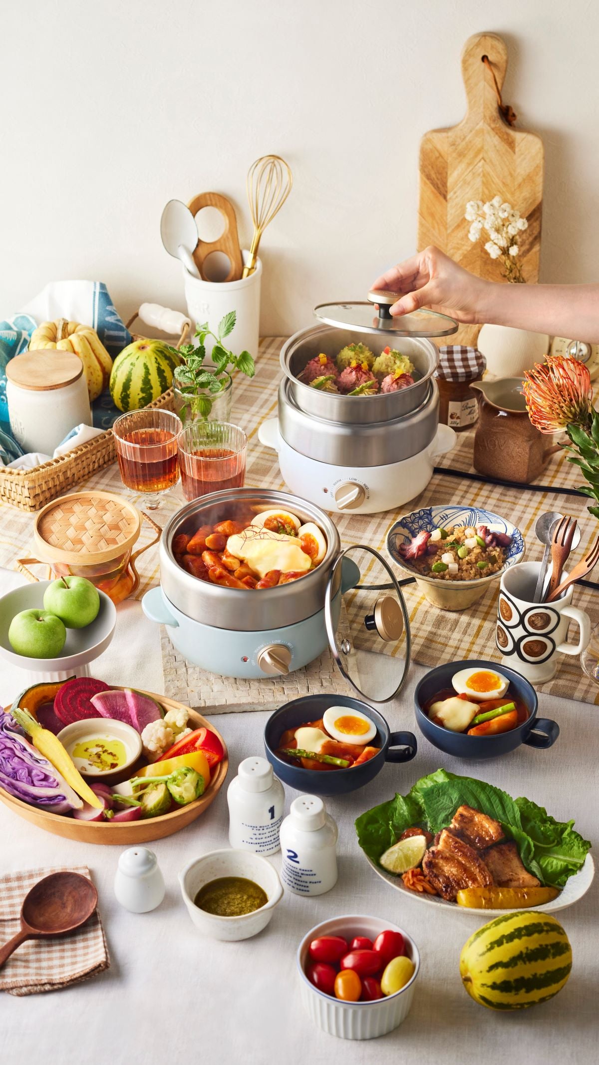 BRUNO BOE115 Mini Multi-Function Hot Plate - Portable Electric Stove for Dorm, Office & Small Kitchen Cooking | Compact Induction Cooktop for Boiling, Frying & Simmering