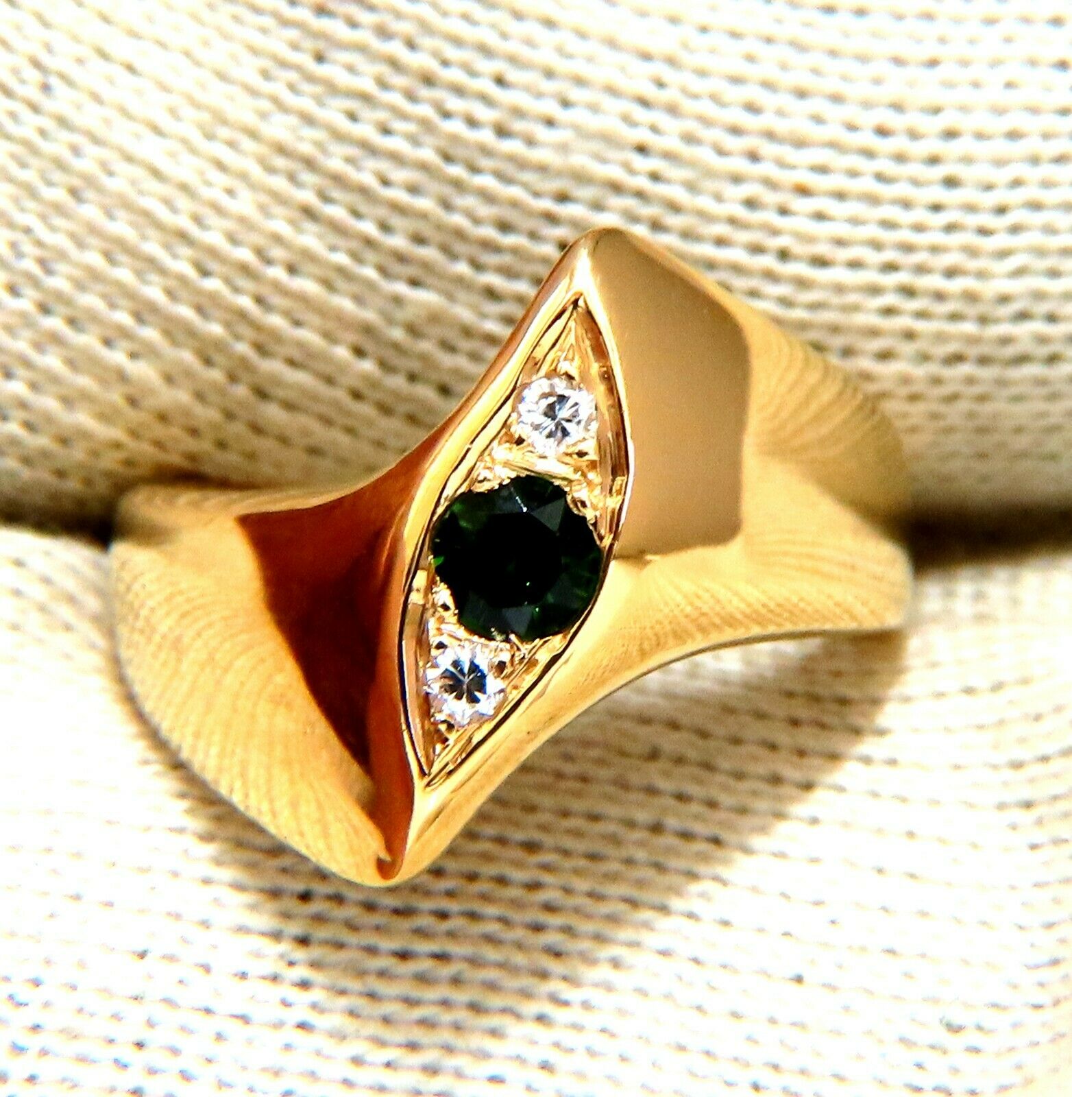 Natural Green Tsavorite Garnet and Diamond Ring in 14K Gold – Elegant Jewelry for Weddings, Anniversaries & Special Occasions
