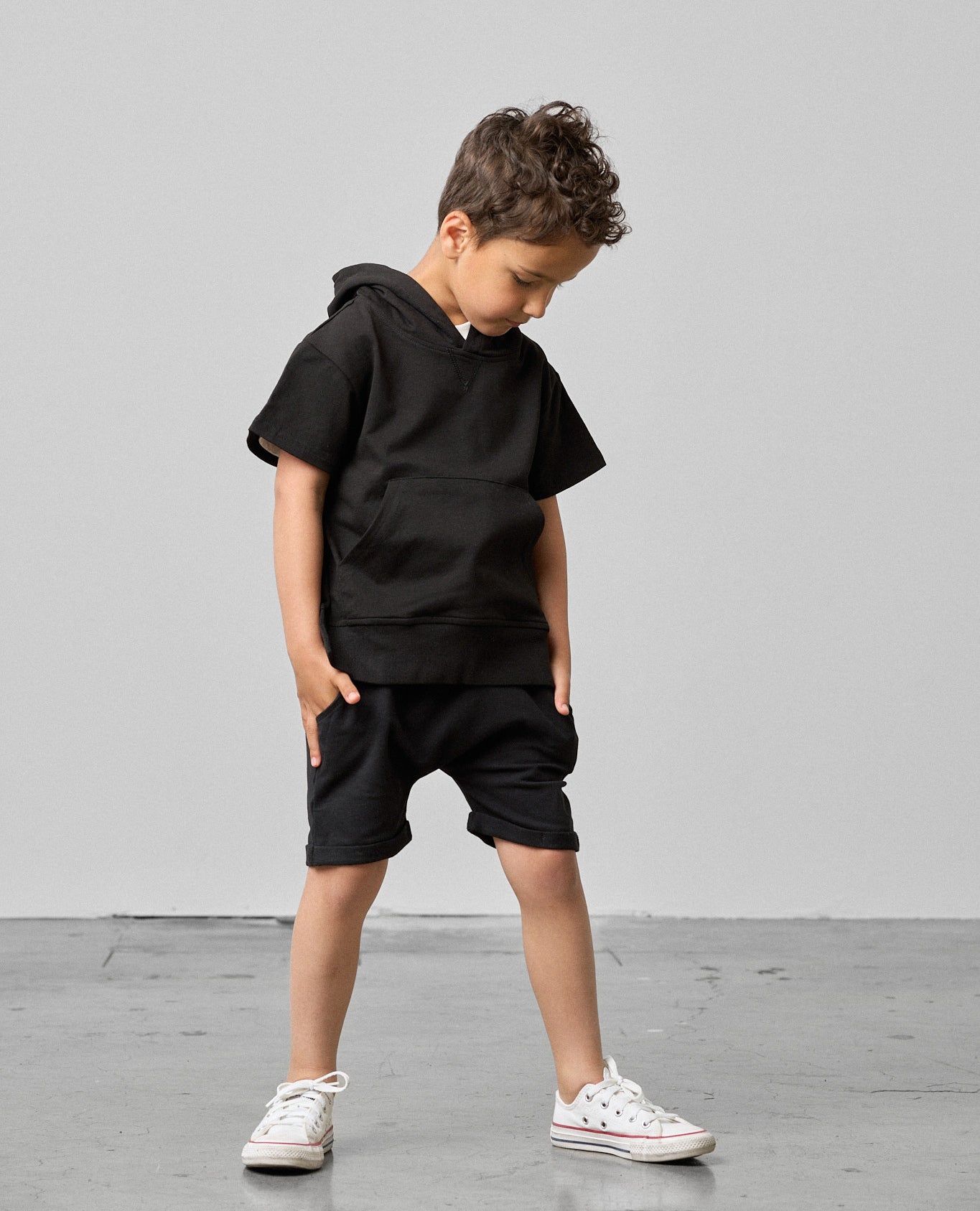 Men's Black Short Sleeve Hoodie - Lightweight Summer Pullover for Casual Wear, Gym & Outdoor Activities