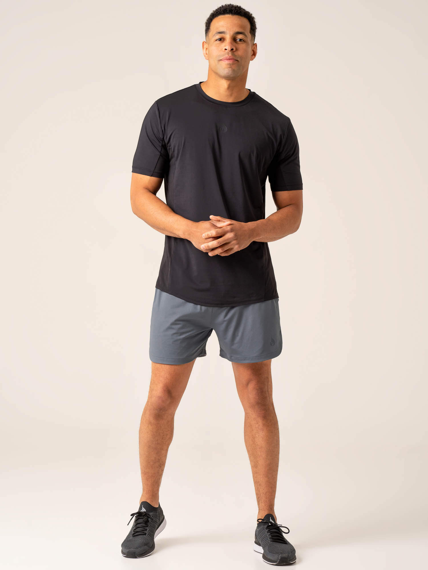 Dynamic Black T-Shirt for Men & Women - Comfortable Casual Wear for Everyday Outfits, Gym, and Street Style