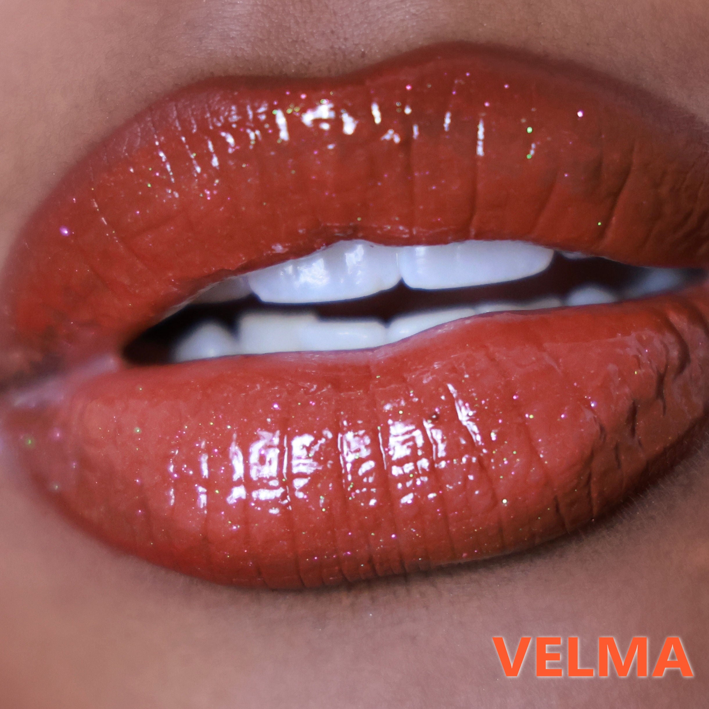 Scooby Doo x Glamite Velma Lip Kit - Velma Cosplay Makeup Set for Halloween & Costume Parties - Long Lasting Matte Lipstick & Lip Gloss Duo