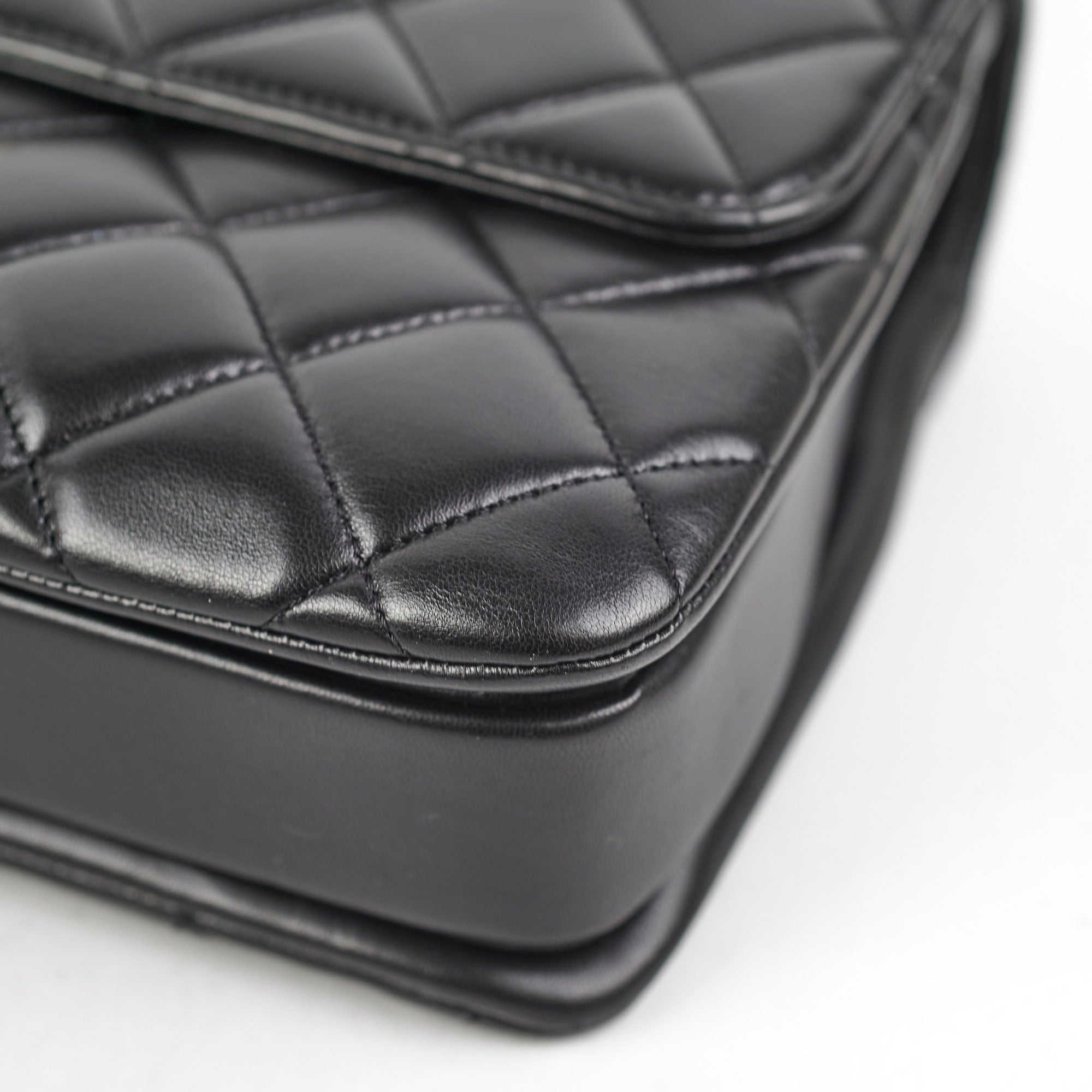 Chanel Trendy CC Medium Lambskin Black Quilted Shoulder Bag 24S Collection - Luxury Designer Handbag for Women, Perfect for Date Night & Special Occasions
