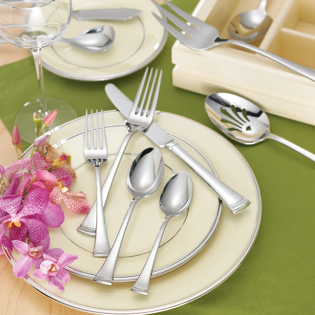 Lenox 815486 Portola 65-Piece Flatware Set - Stainless Steel Cutlery Set for 12, Elegant Dining Utensils for Home, Restaurant & Wedding Use