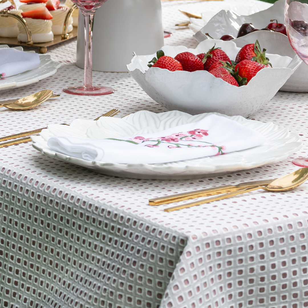 Elegant Orchid Floral Napkins - Set of 6 Premium Cotton Table Napkins for Dinner Parties, Weddings & Home Decor