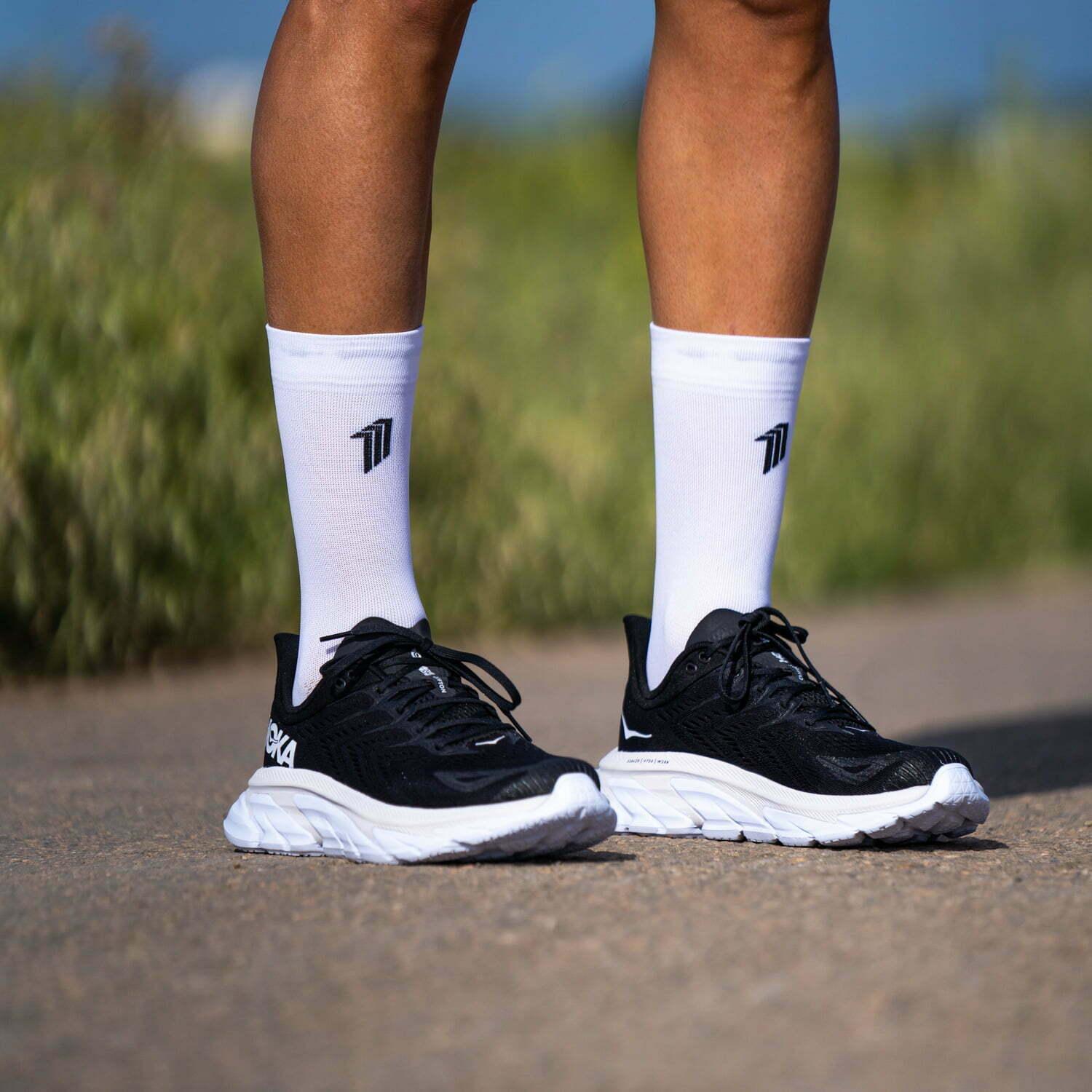 Sporcks Seven Mile Running Socks - Breathable Cushioned Athletic Socks for Men & Women - Perfect for Marathon, Jogging, and Long Distance Running