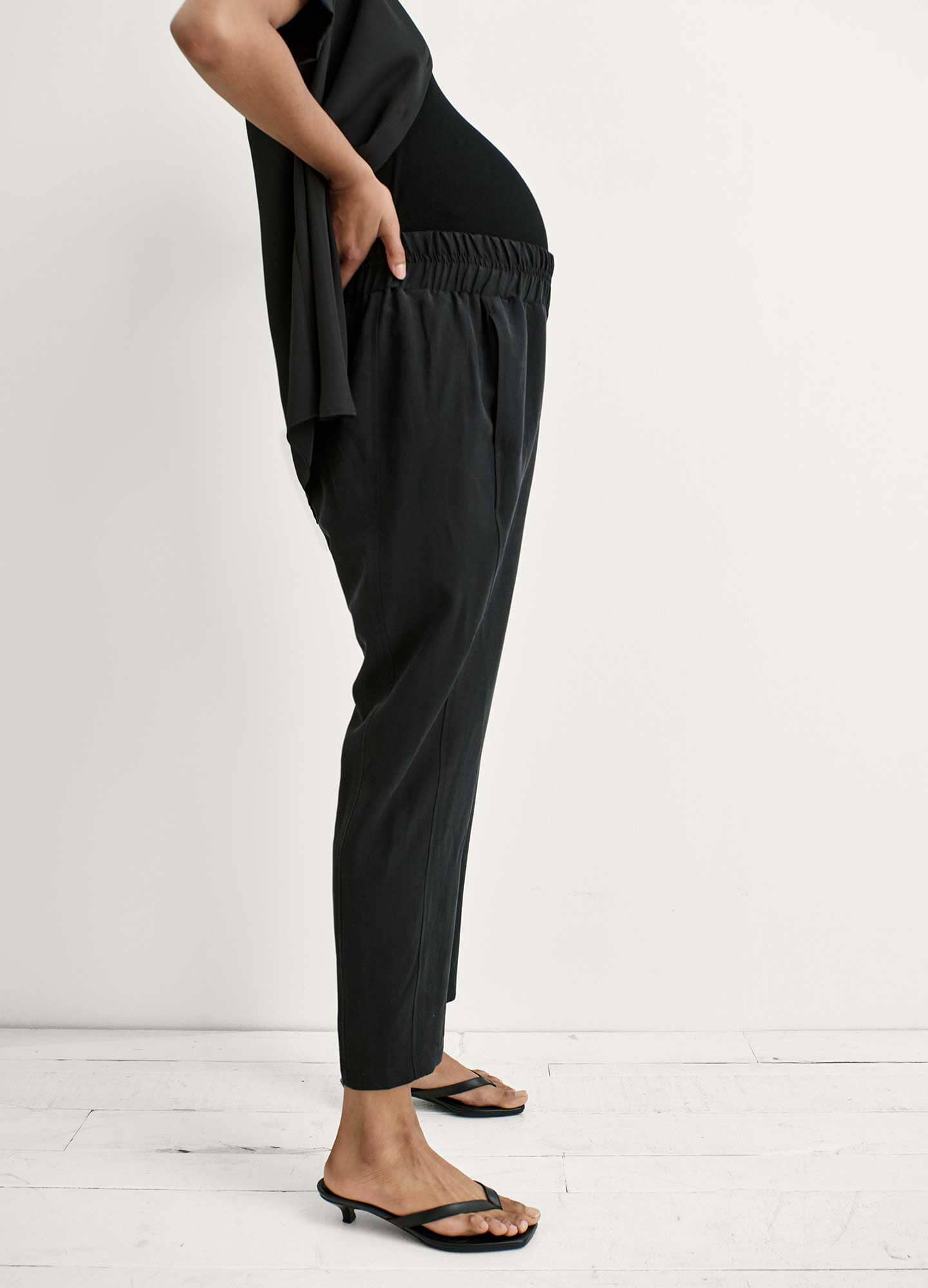 The Asher Maternity Pant - Comfortable Stretch Pregnancy Pants for Women - Perfect for Work, Travel & Everyday Wear