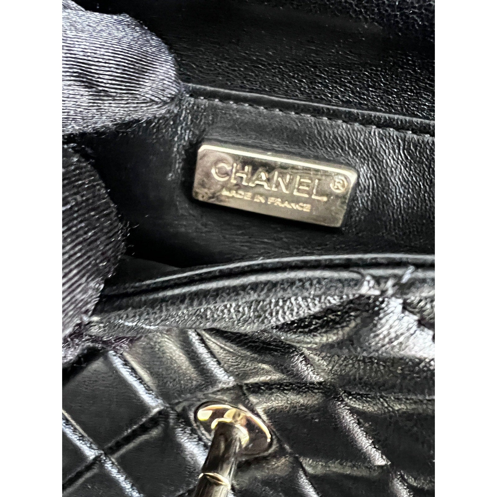 Authentic CHANEL Black Calfskin Leather Shearling Flap Bag 2017 - Luxury Designer Handbag for Women, Perfect for Evening Parties & Winter Fashion Accessories
