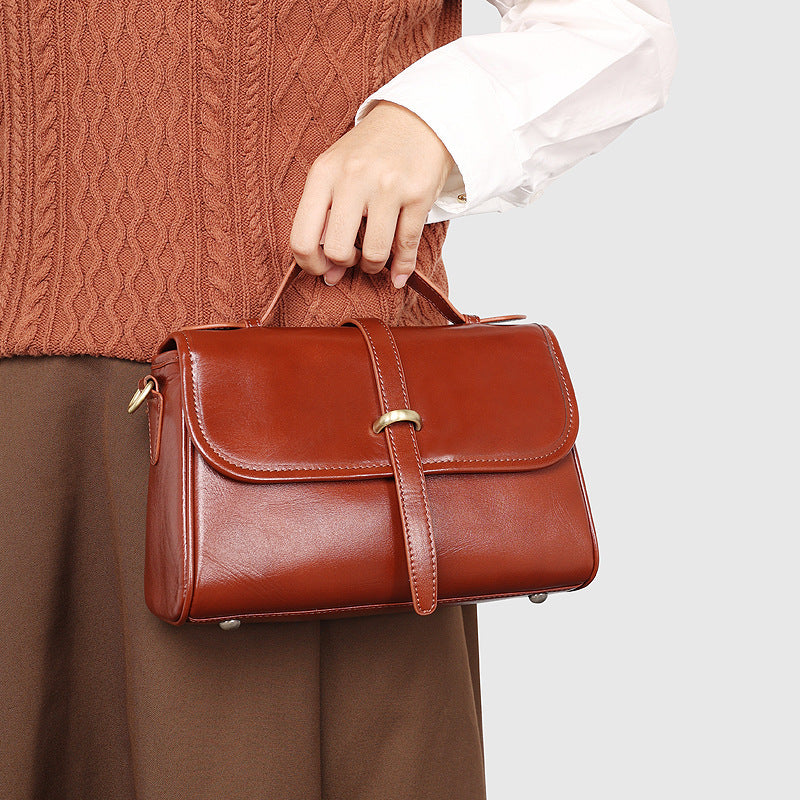 Stylish Modern Flap Crossbody Satchel for Women - Fashionable Shoulder Bag with Adjustable Strap - Perfect for Work, Travel & Everyday Use