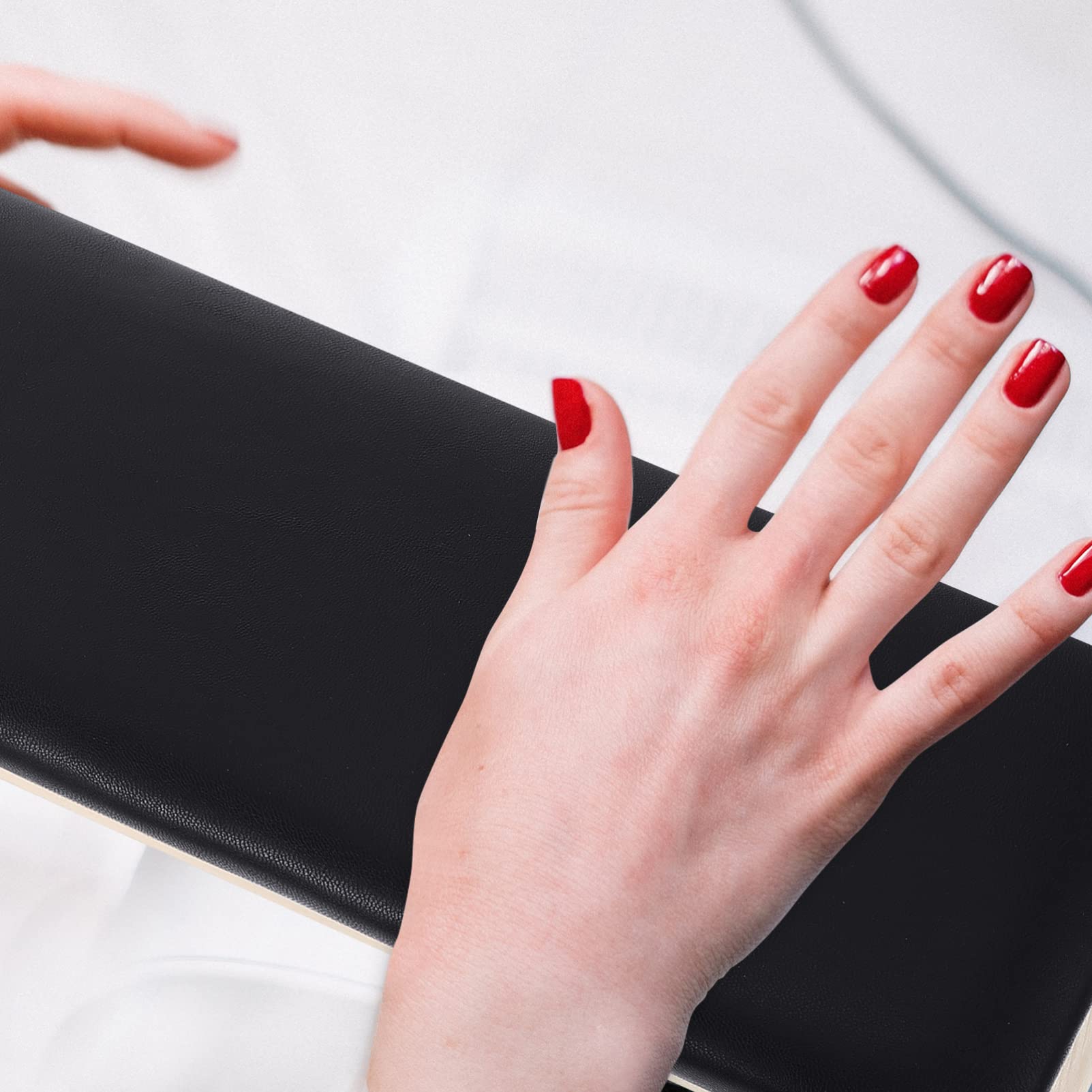 Beaupretty Nail Art Hand Pillow - Leather Hand Cushion & Arm Support for Manicures, Nail Extensions & Gel Polish - Ergonomic Desk Hand Rest for Nail Technicians & DIY Home Salon Use