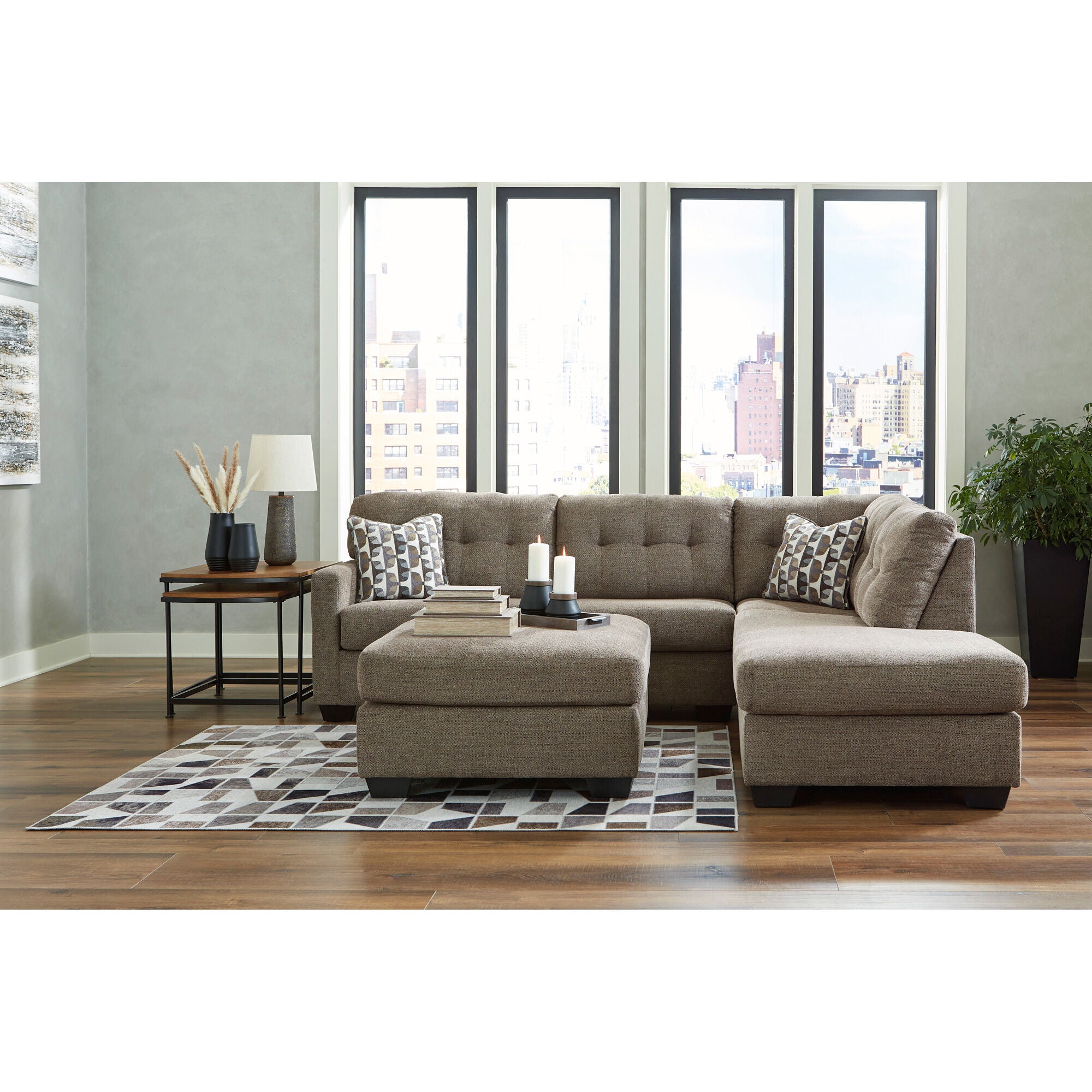 Mahoney Right Chaise Sectional Sofa - Modern L-Shaped Couch for Living Room, Lounge & Family Room - Comfortable Fabric Upholstery with Reversible Chaise