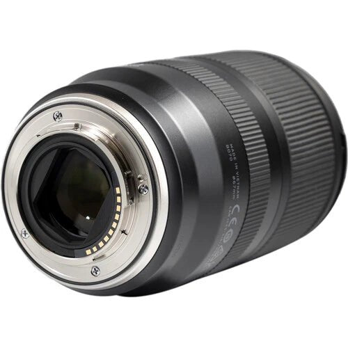 Tamron 17-70mm f/2.8 Di III-A VC RXD Lens for Sony E-Mount - Fast Aperture Zoom Lens for Portrait, Travel & Low Light Photography (Ideal for Vlogging, Street & Event Photography)