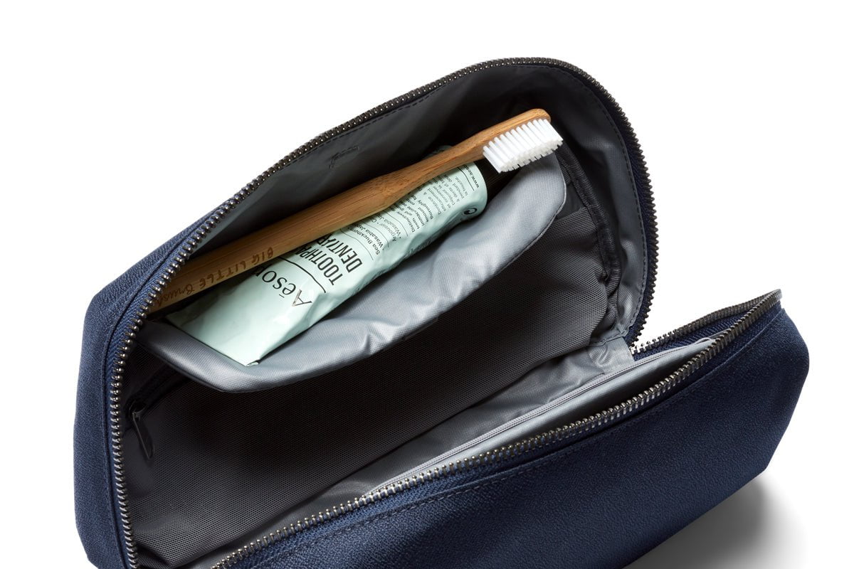 Bellroy Premium Travel Toiletry Kit - Water-Resistant Organizer for Men & Women - Perfect for Airplane, Gym, Camping & Business Trips
