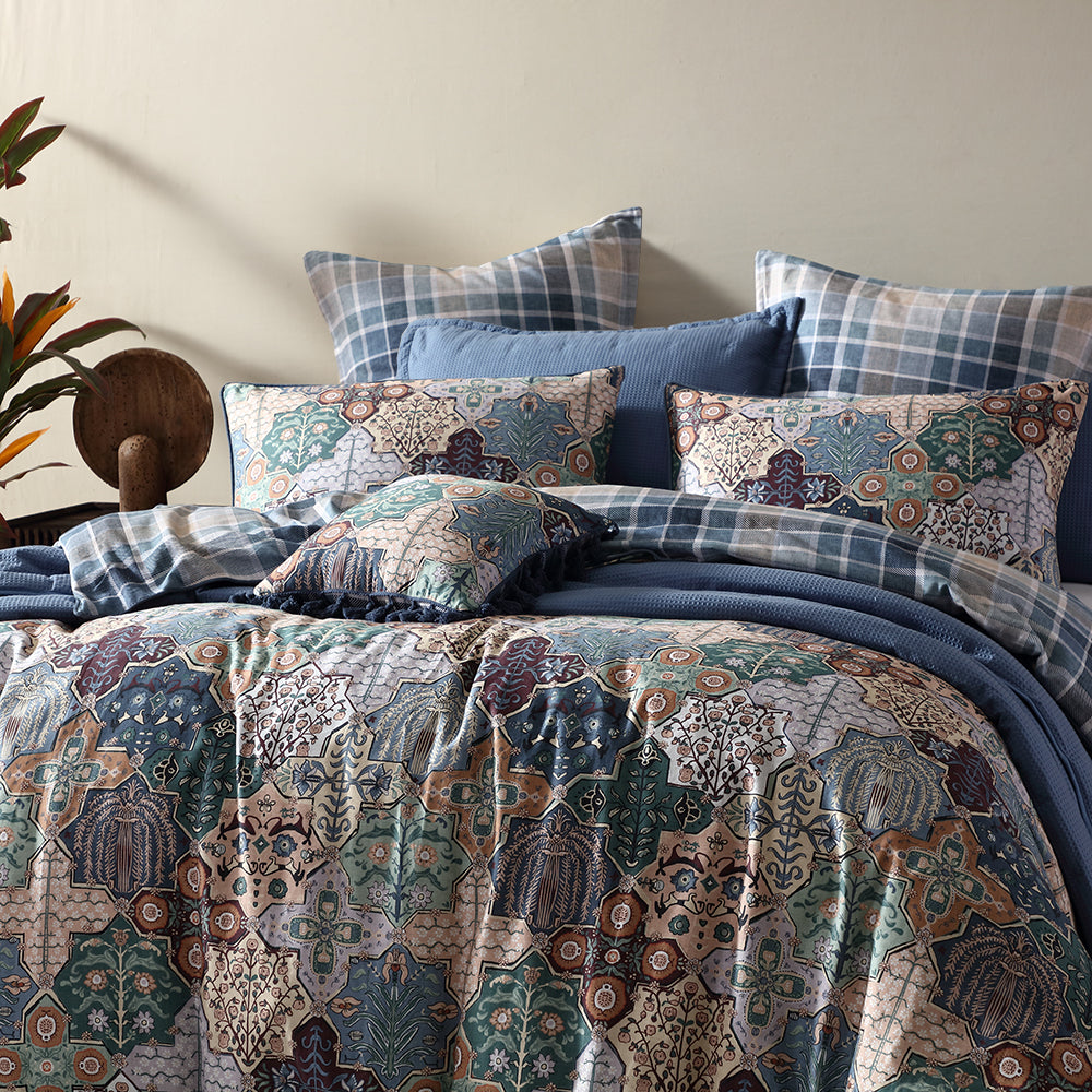 Logan & Mason Ferdinand Multi Quilt Cover Set - King Size Luxury Bedding for Master Bedroom & Guest Room